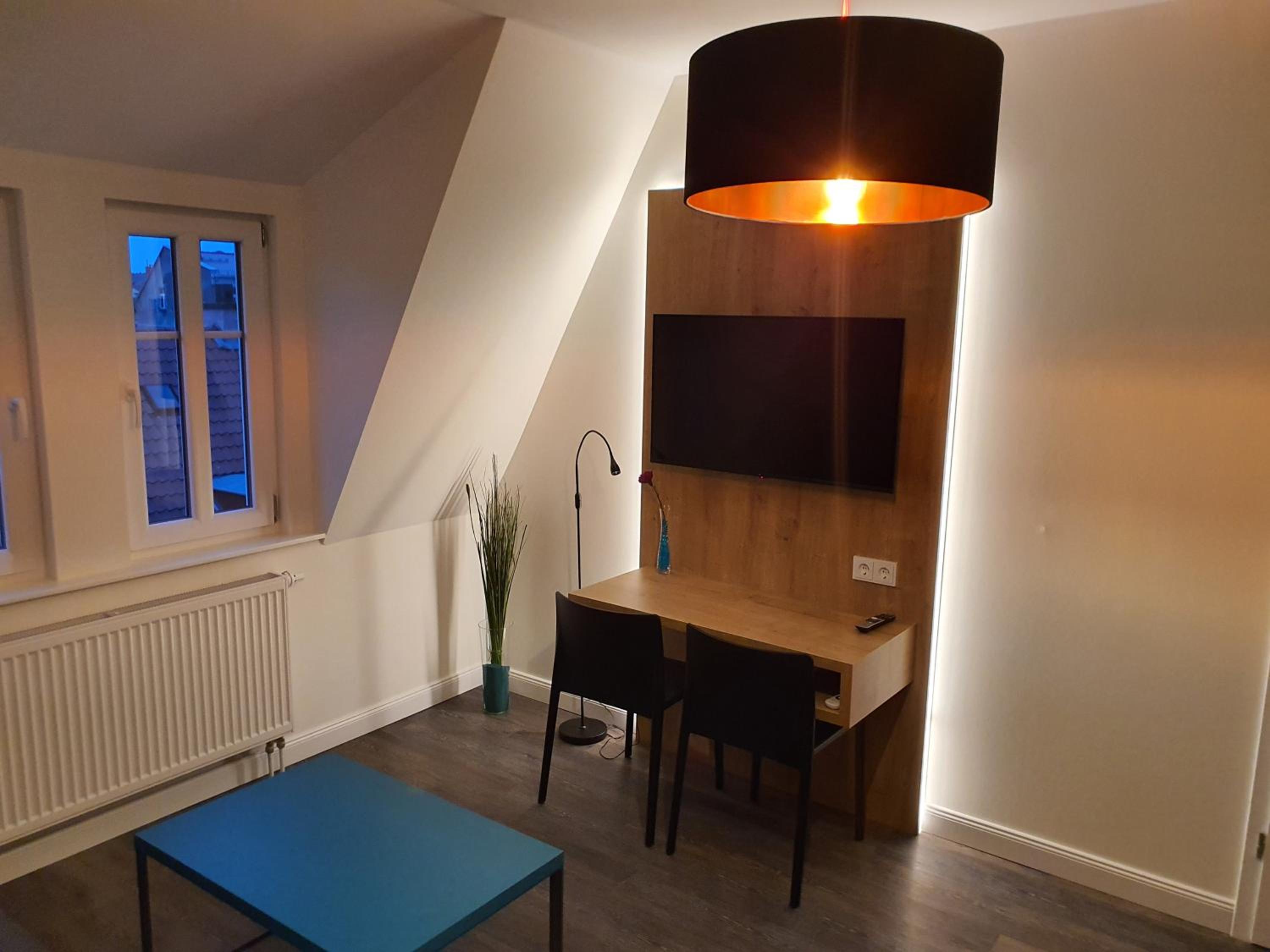 Studio Apartment - Photo 6