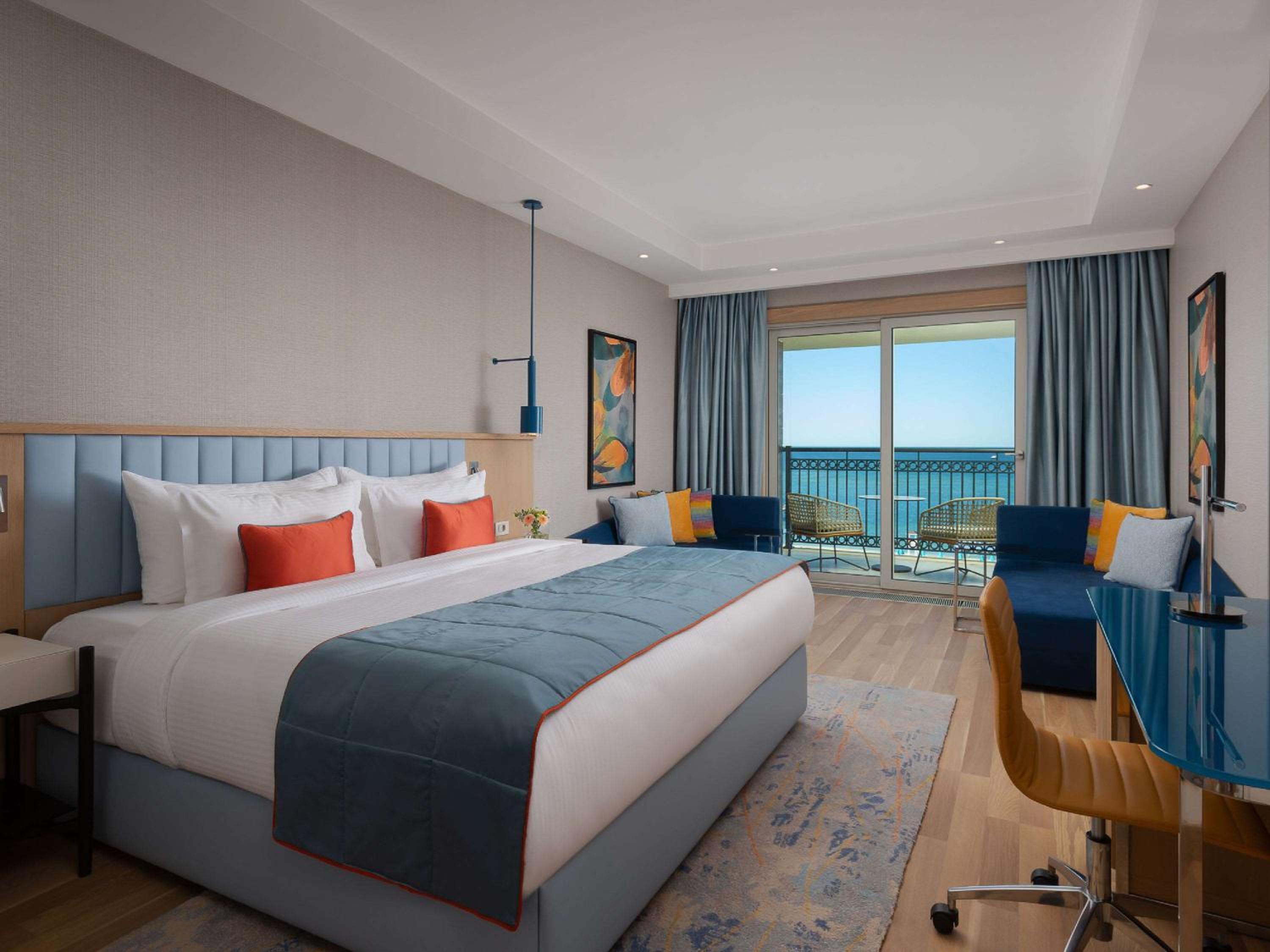 Deluxe King Room with Sea View