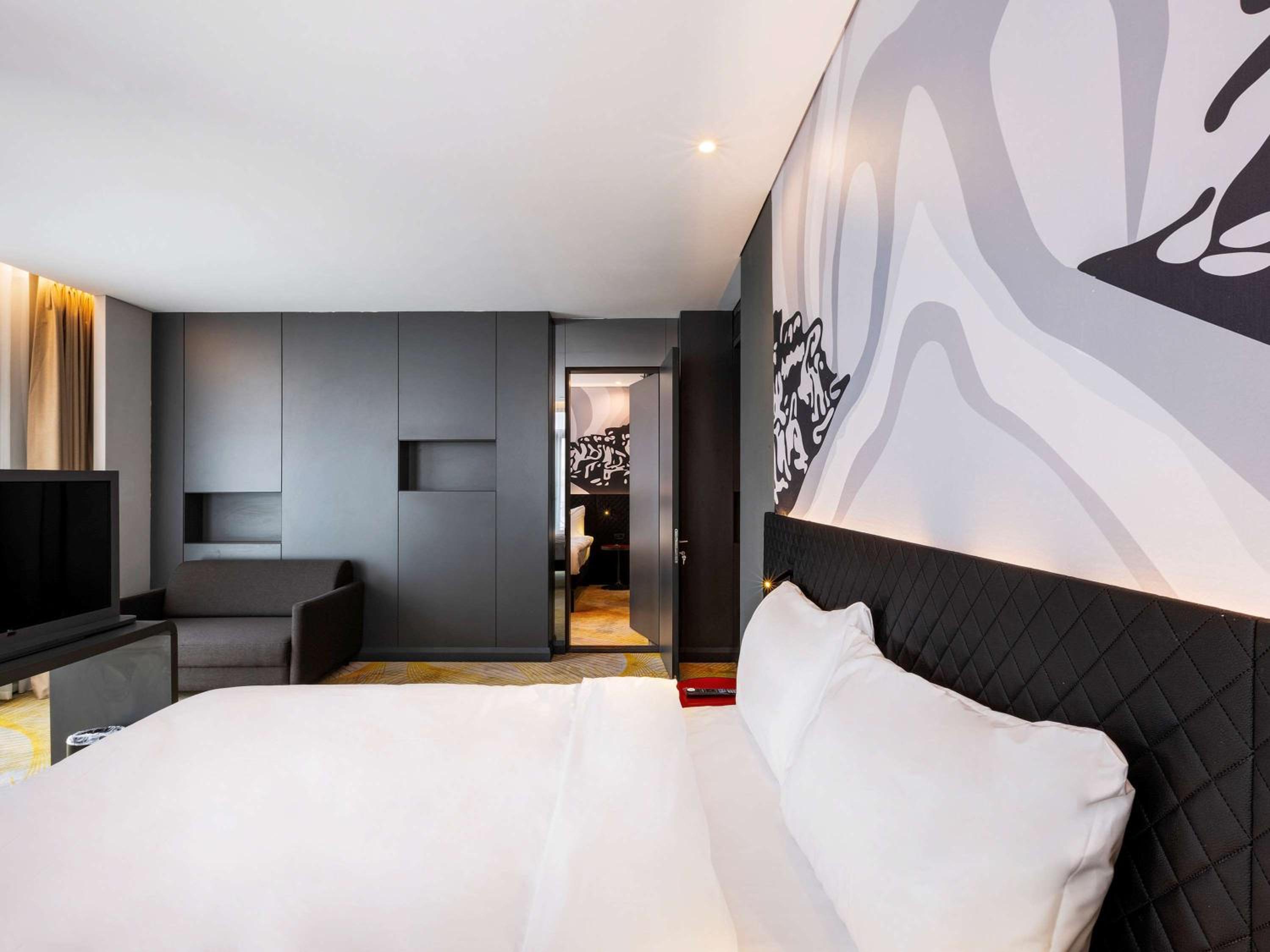 Available room