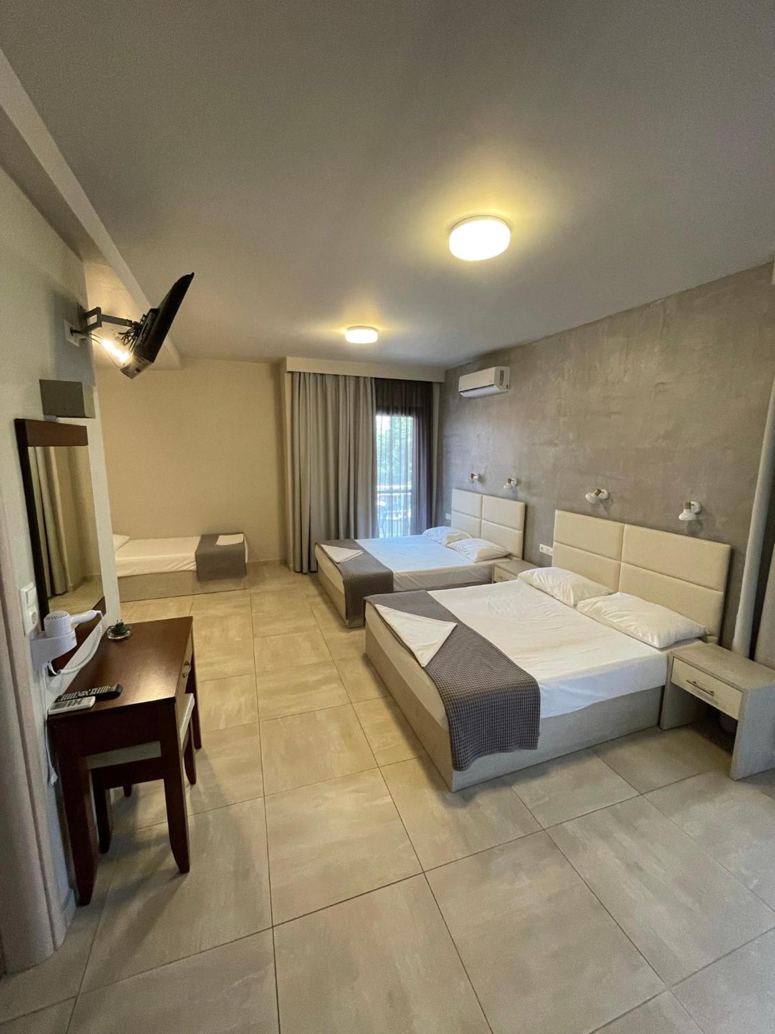 Premium Quadruple Room photo 2