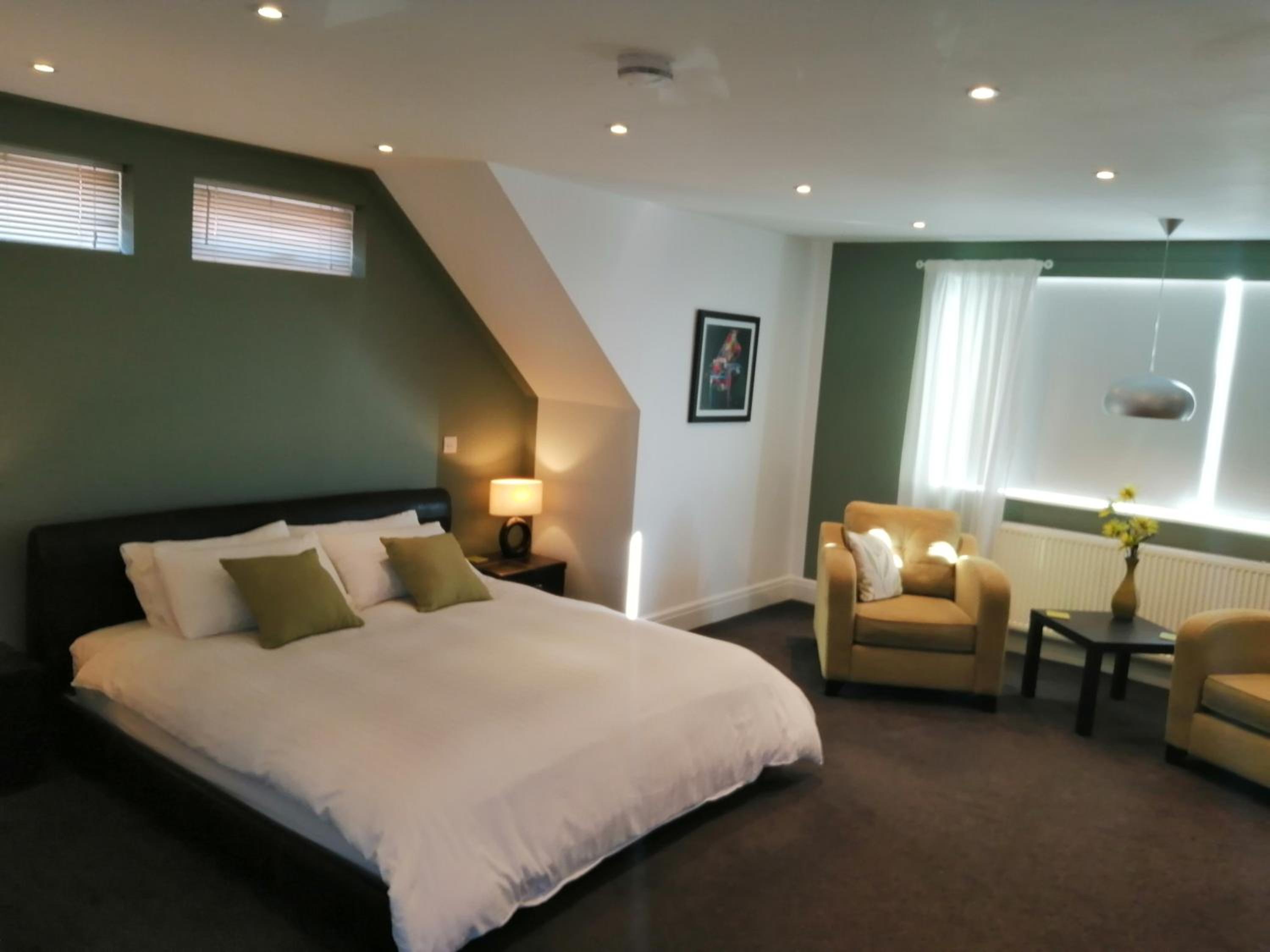Deluxe King Room photo 2