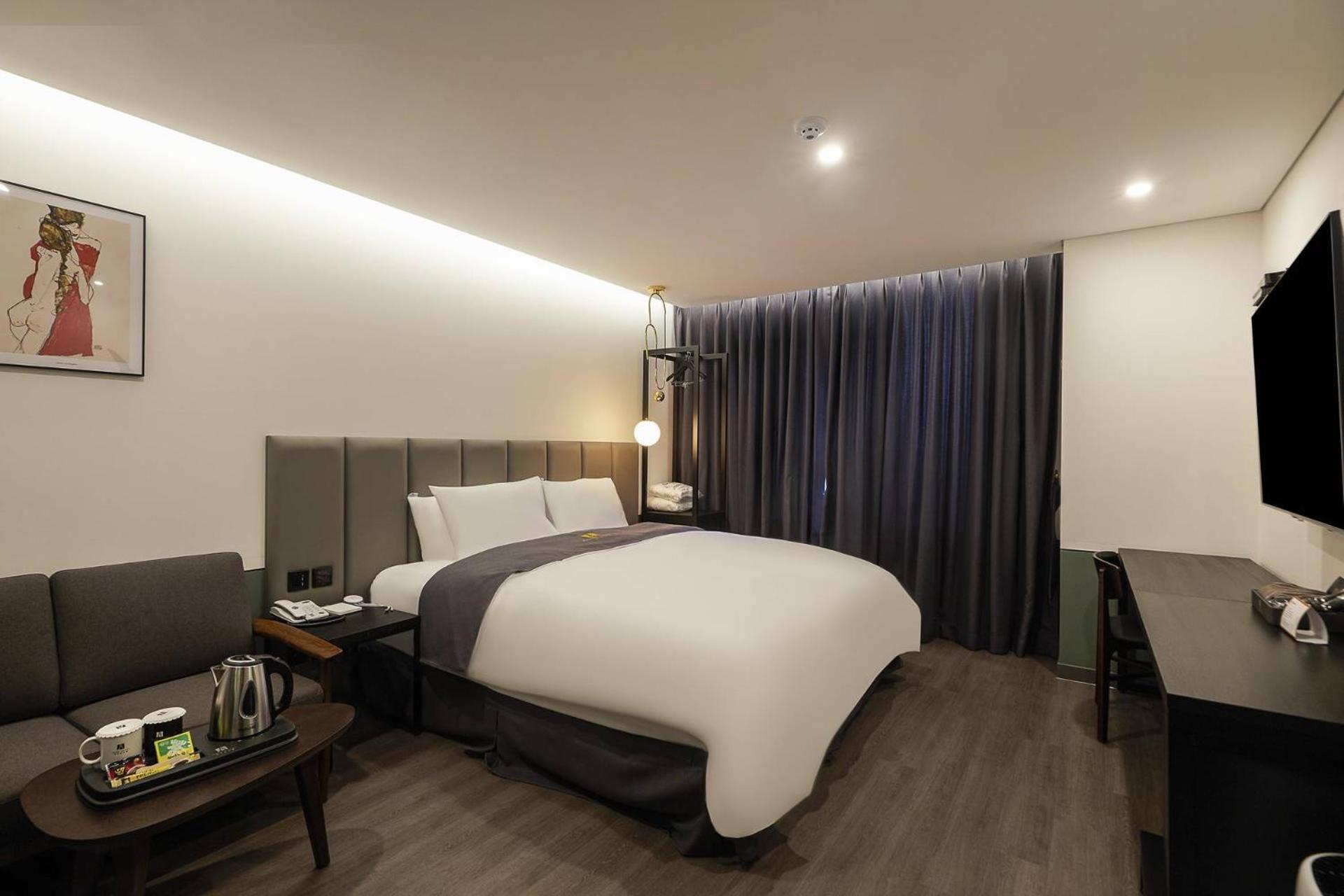 Standard Double Room - Photo 5