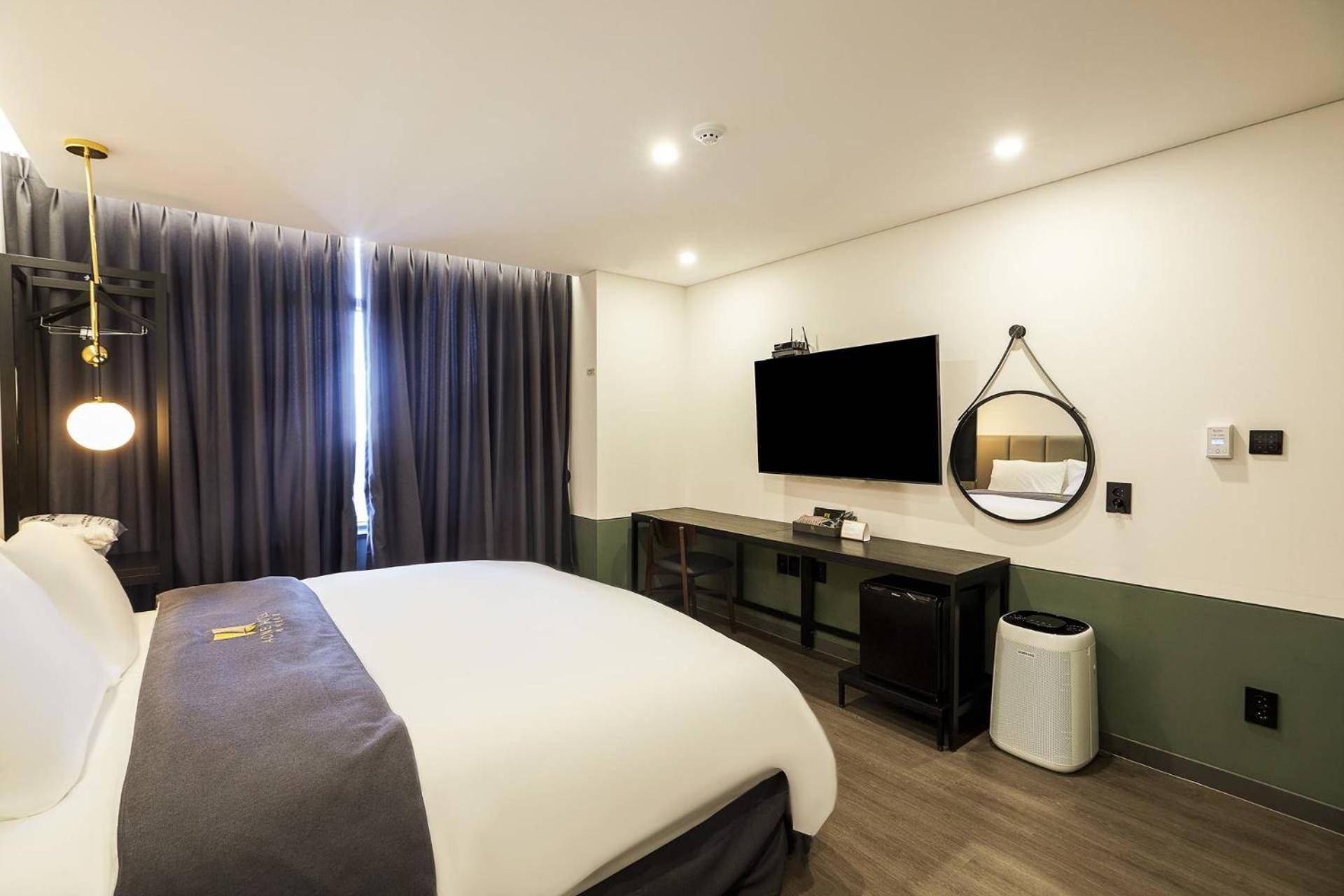 Standard Double Room - Photo 7