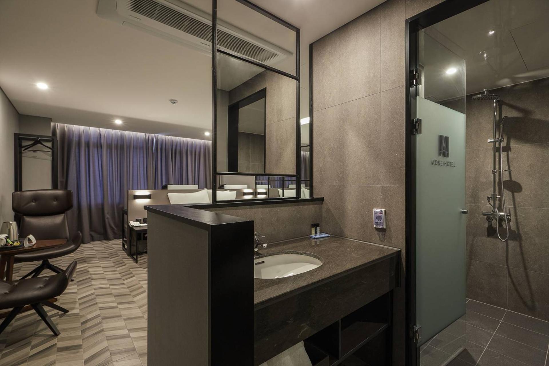 Deluxe Double Room - Photo 8