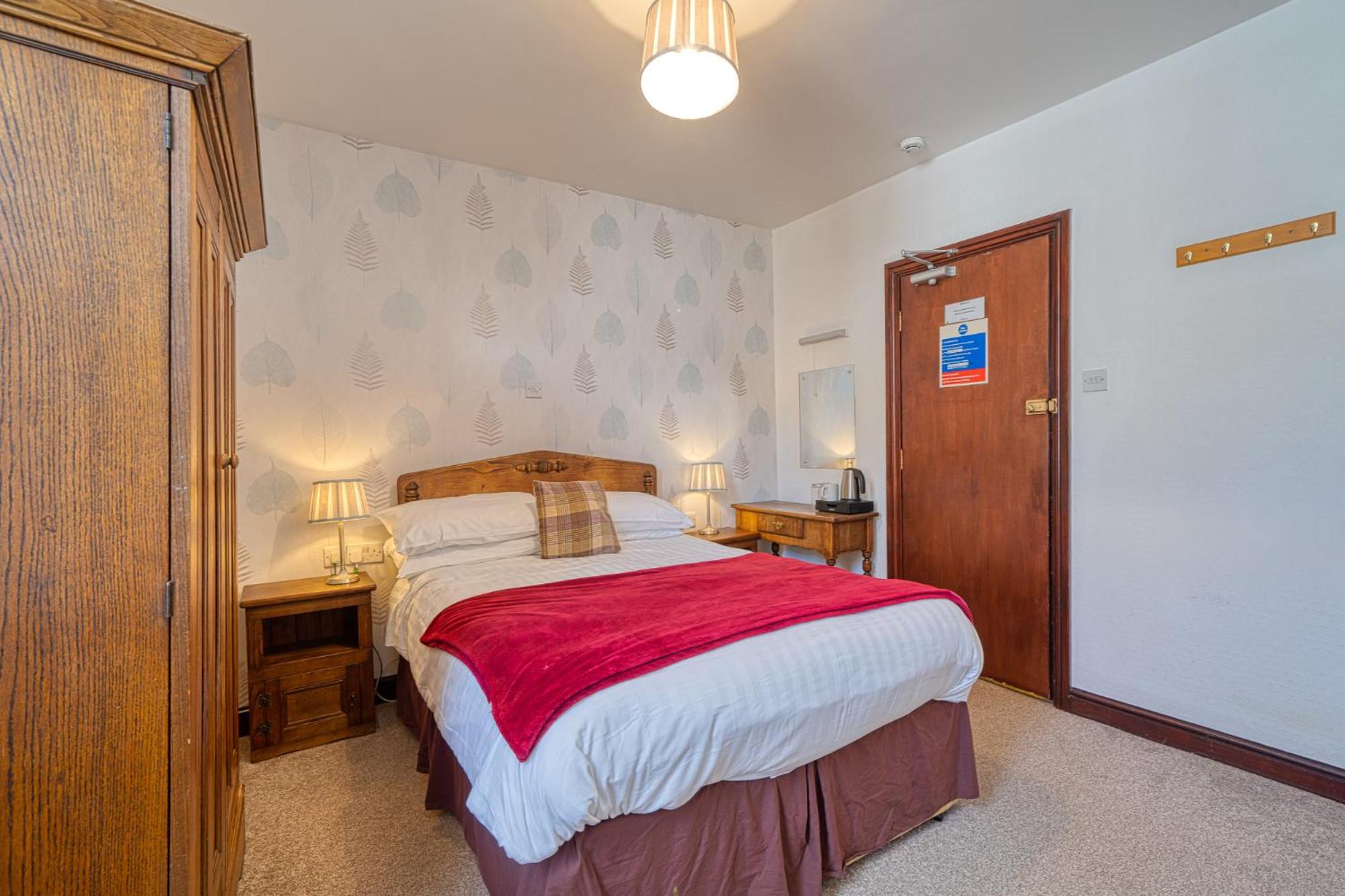 Double Room with Private Bathroom photo 3