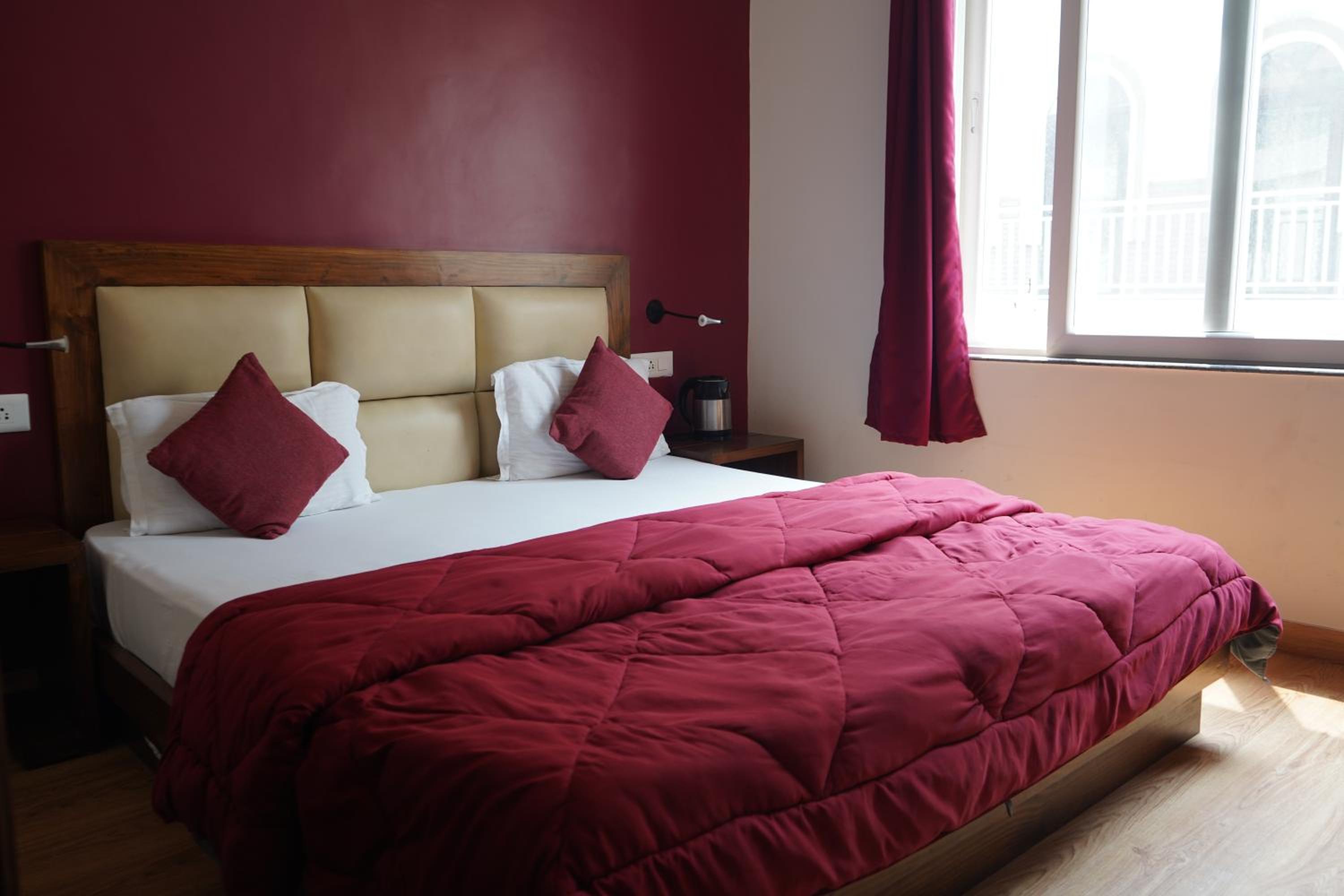 Deluxe Double Room - Photo 1
