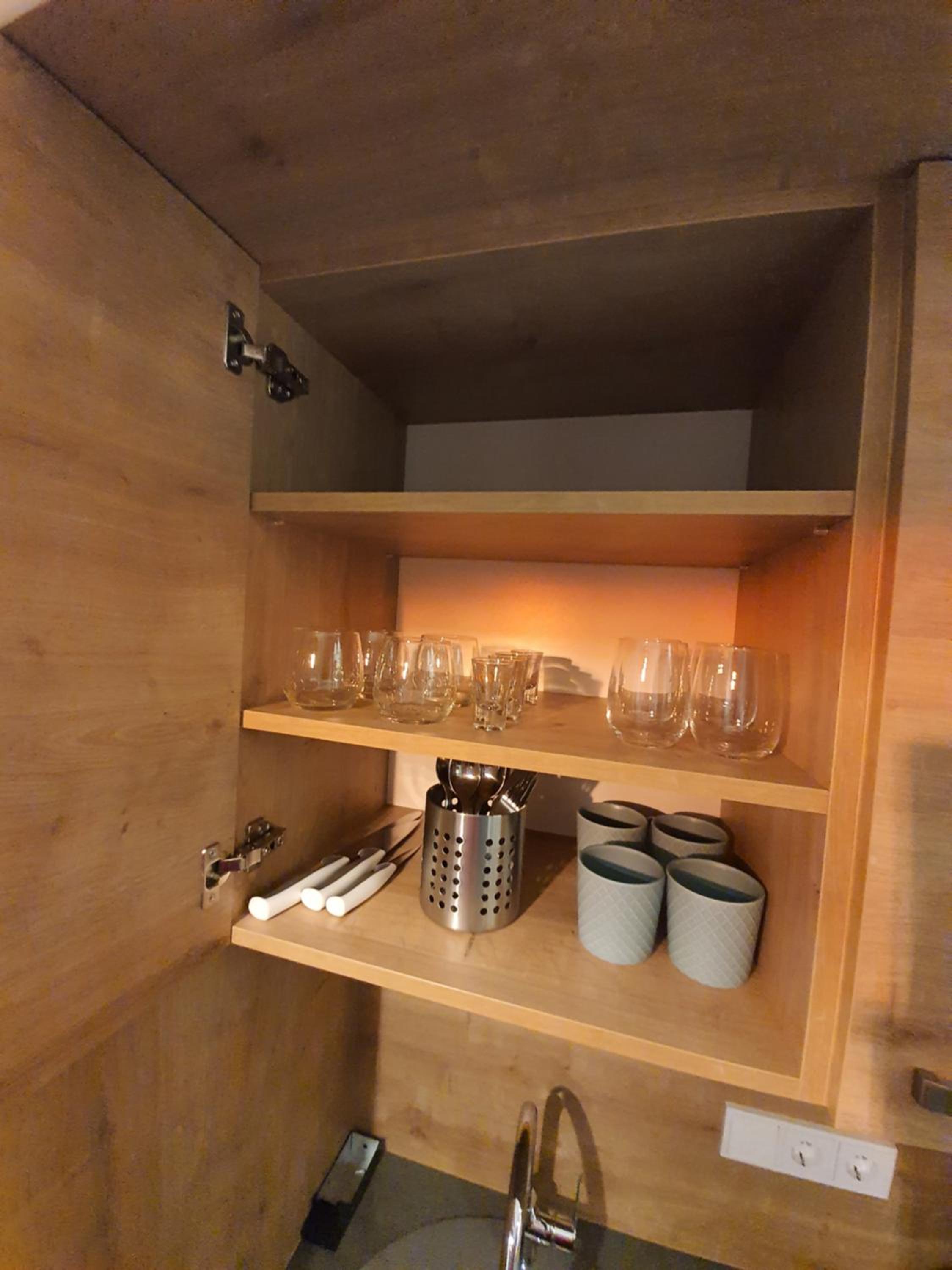 Studio Apartment - Photo 10