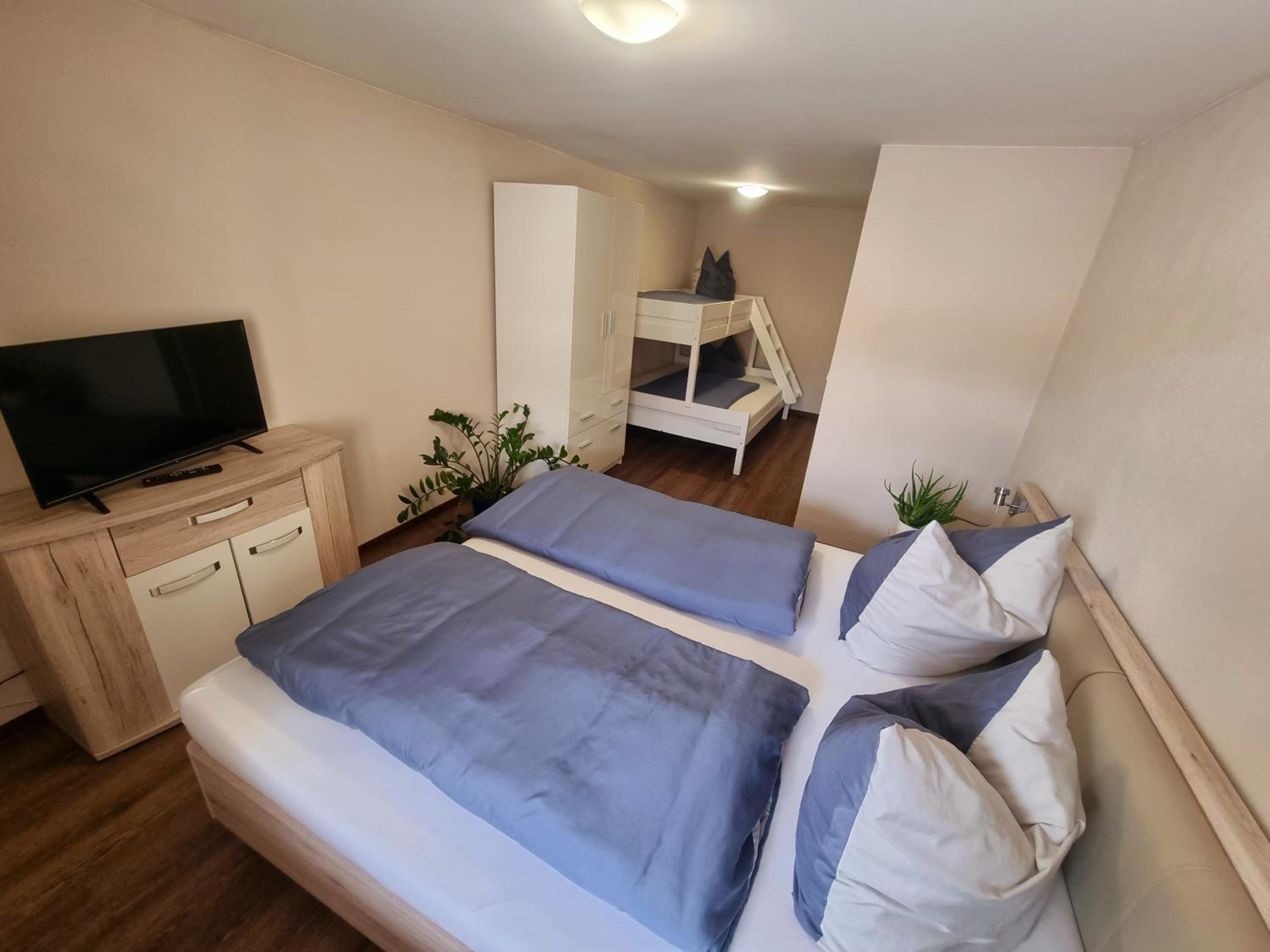 Family Suite with Balcony photo 2