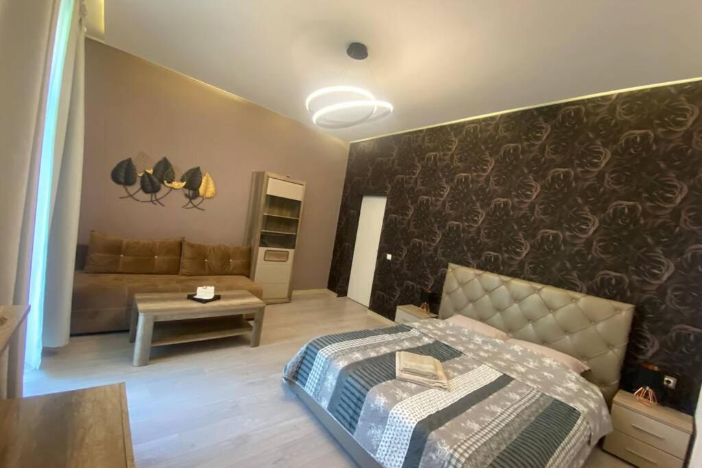 Two-Bedroom Apartment - Photo 12