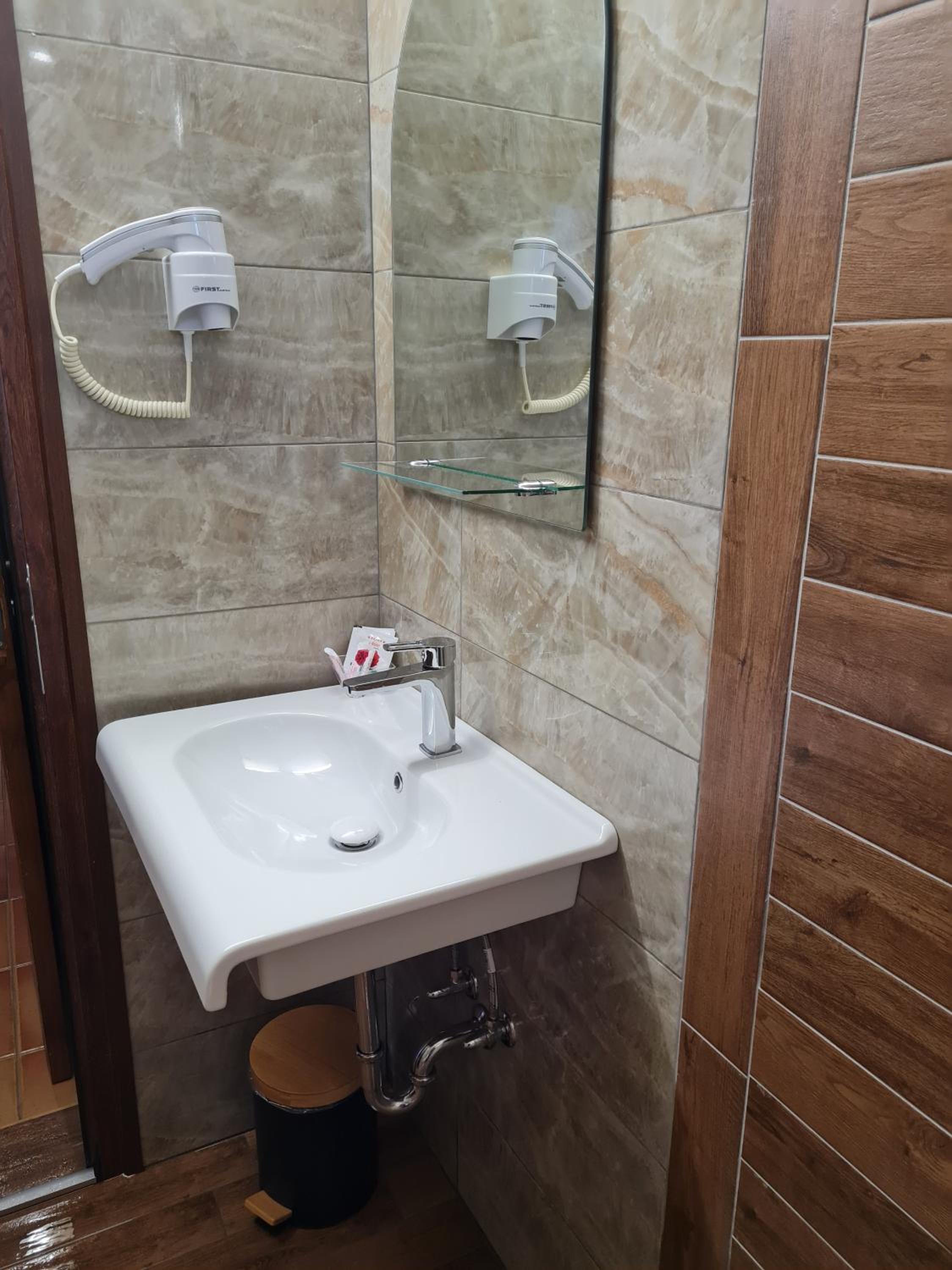 Double Room with Balcony photo 3