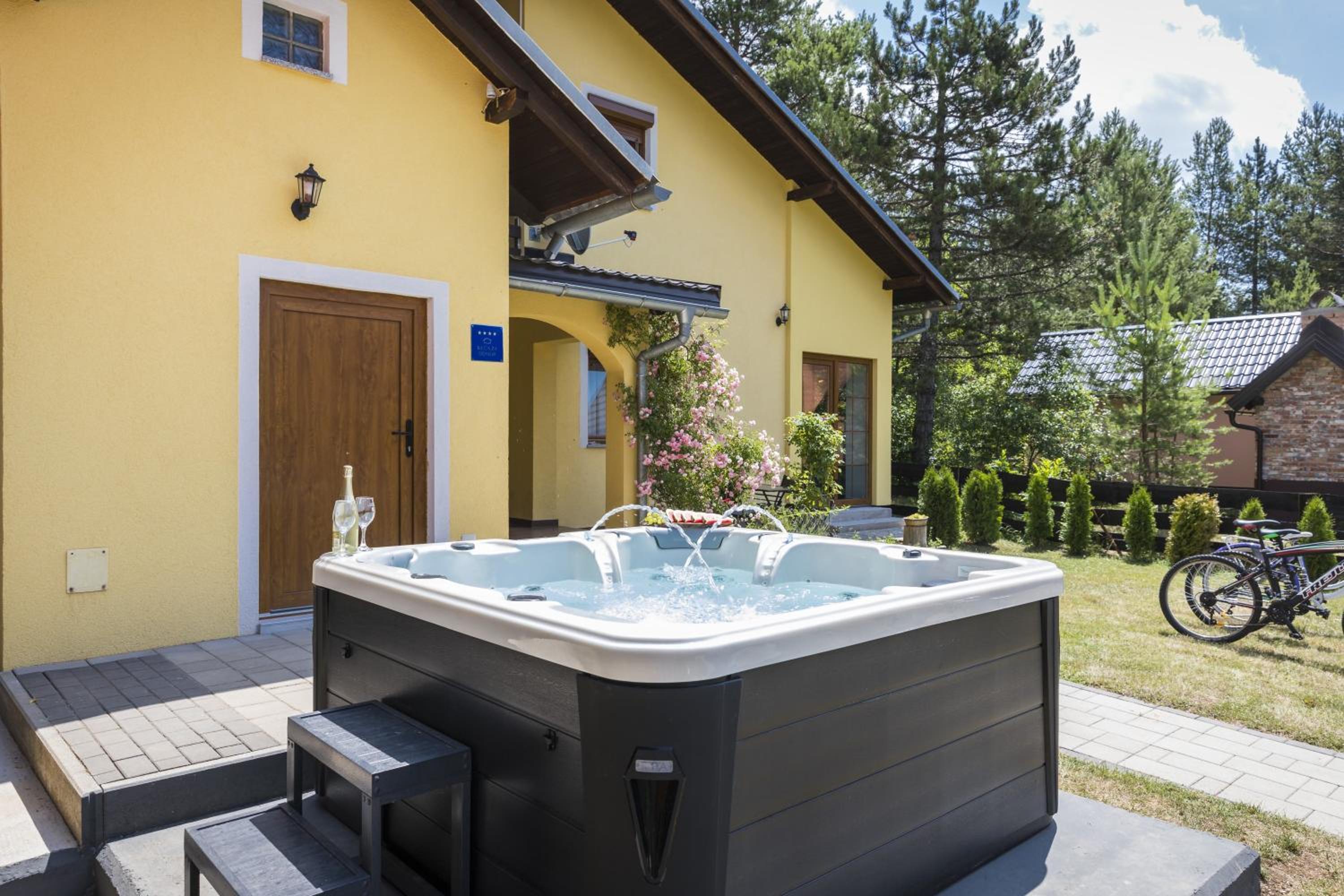 Two-Bedroom Villa - Photo 24