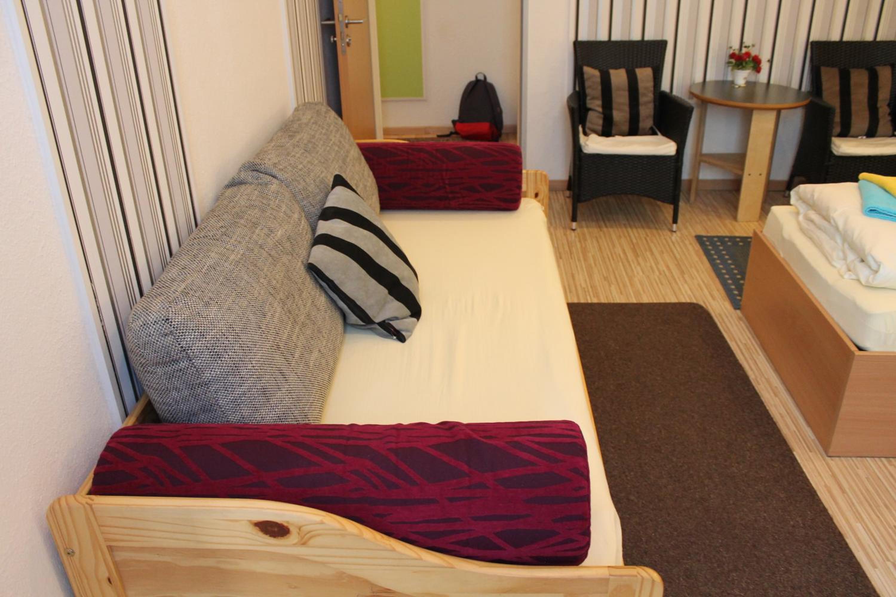 Family Room - Photo 2