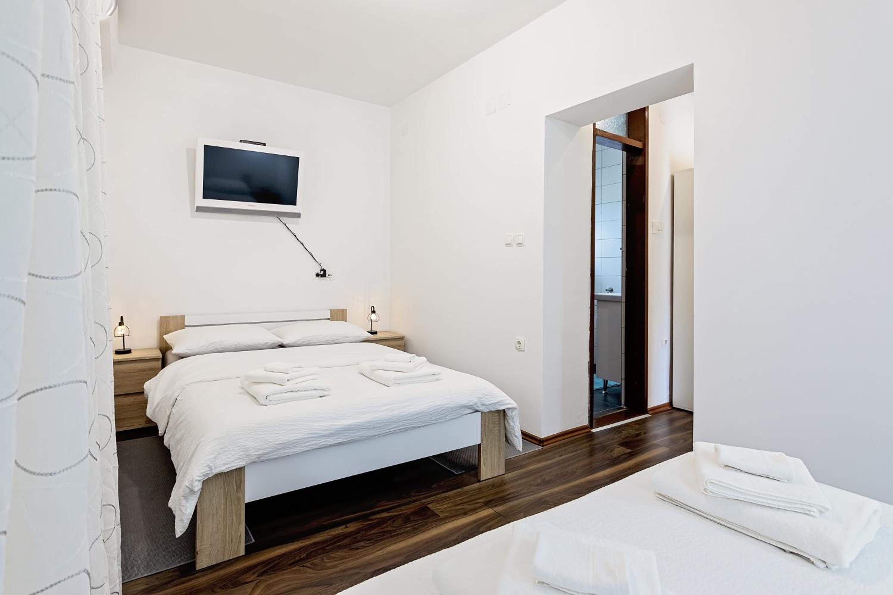 Two-Bedroom Villa - Photo 3