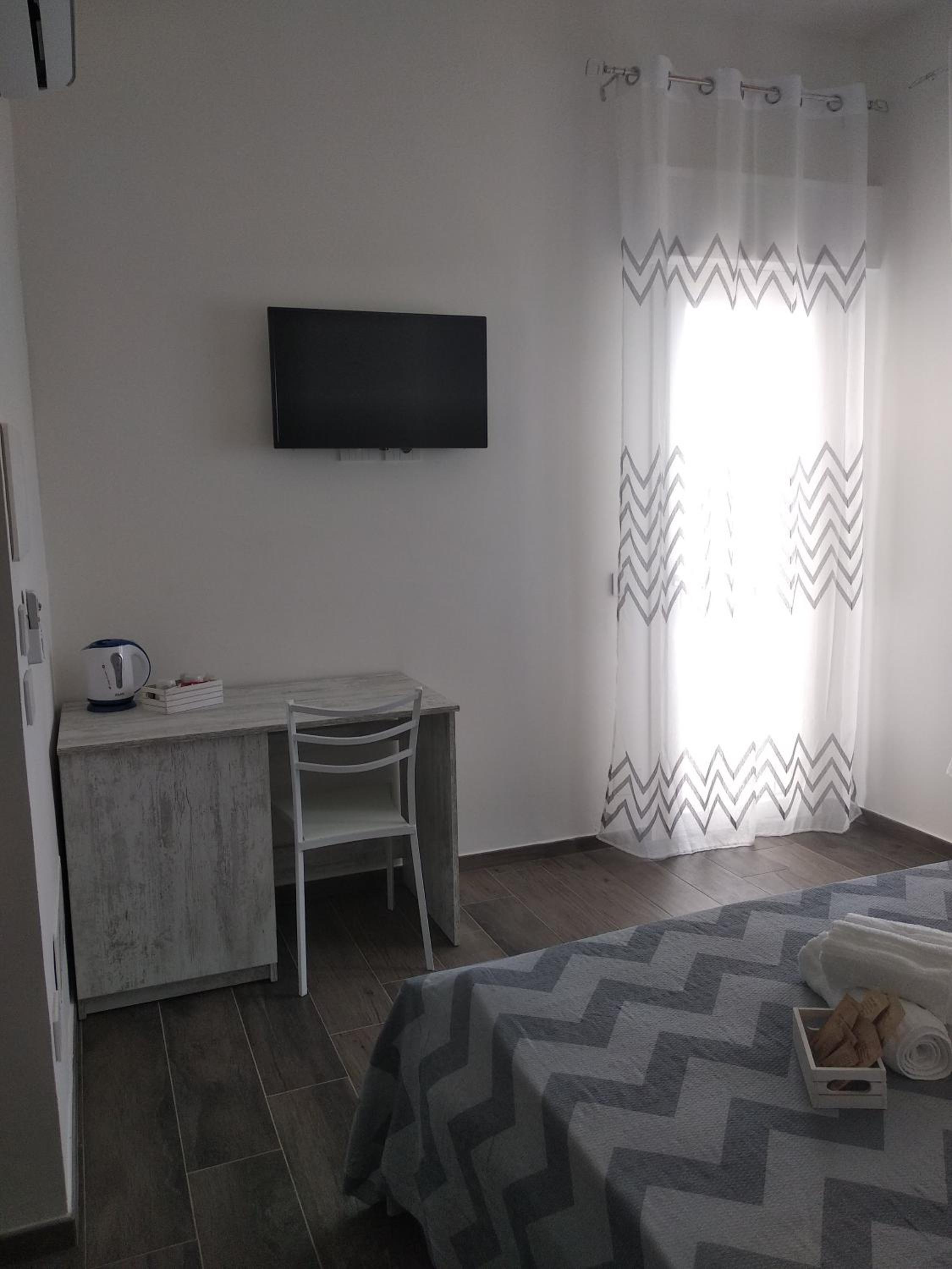 Double Room with Balcony and Sea View photo 2