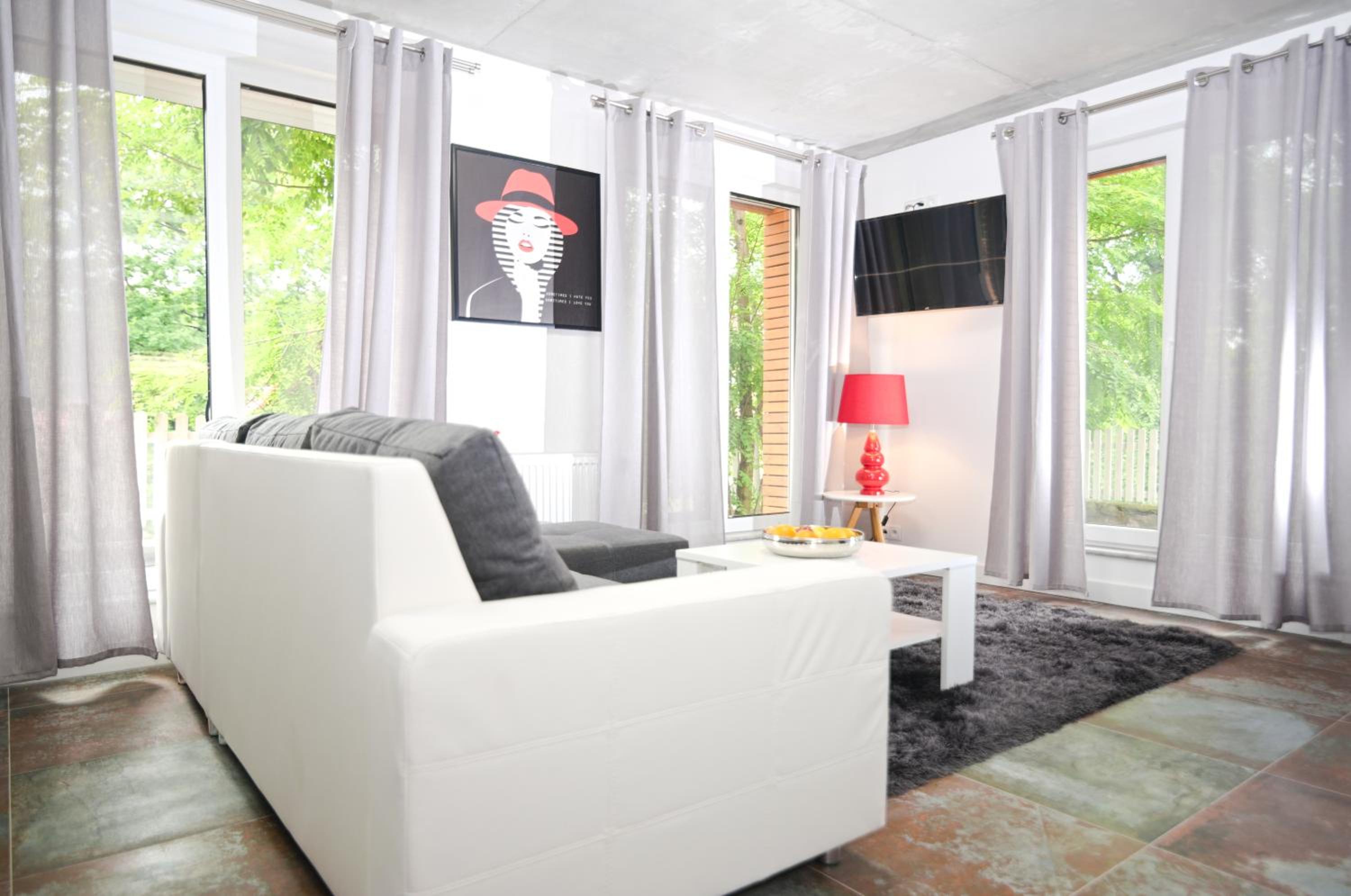 One-Bedroom Apartment photo 3