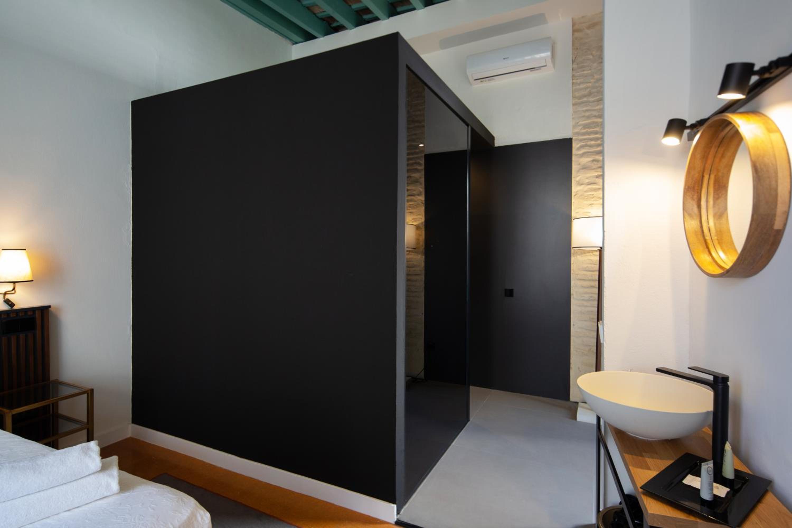 Superior Double Room - Photo 8