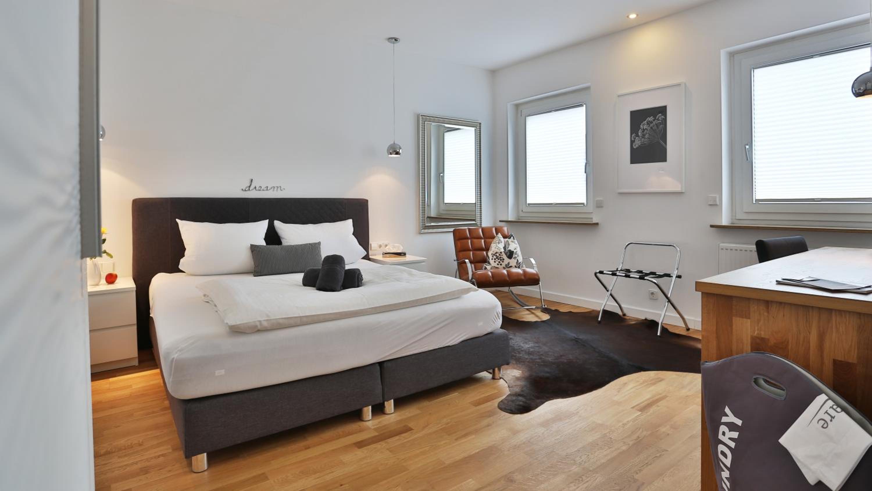 One-Bedroom Apartment - Photo 6