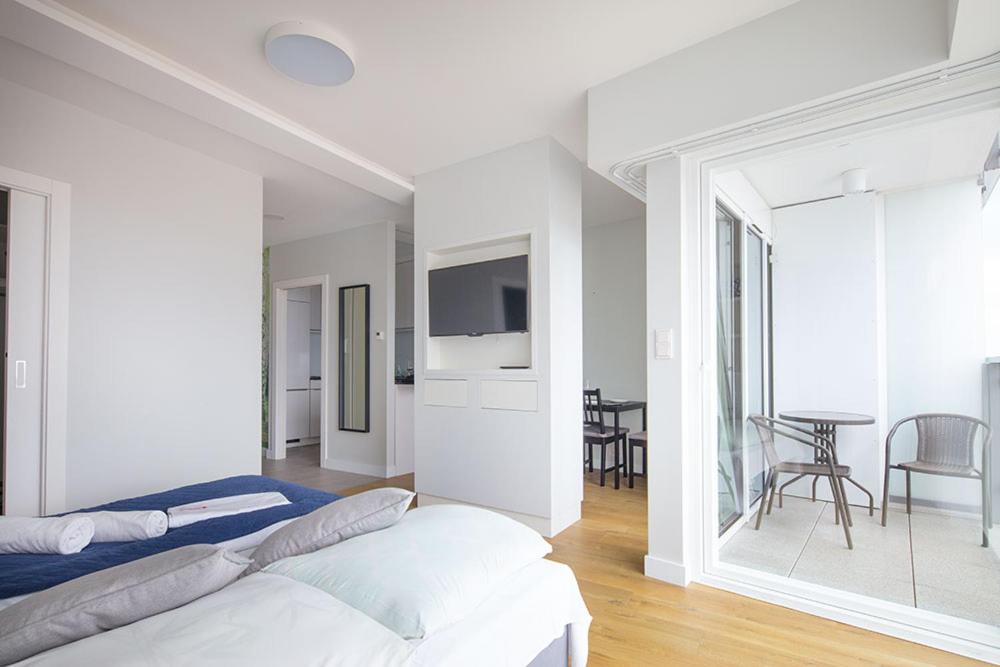 Studio Apartment - Photo 36