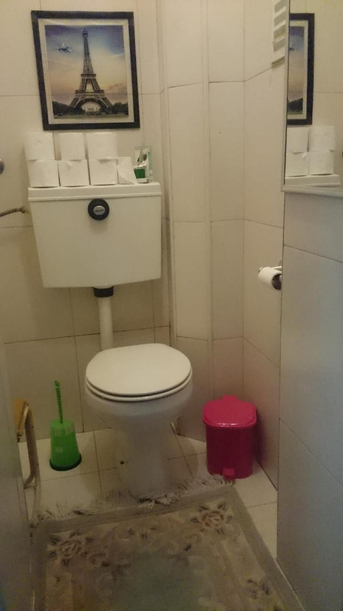 Double Room - Photo 12