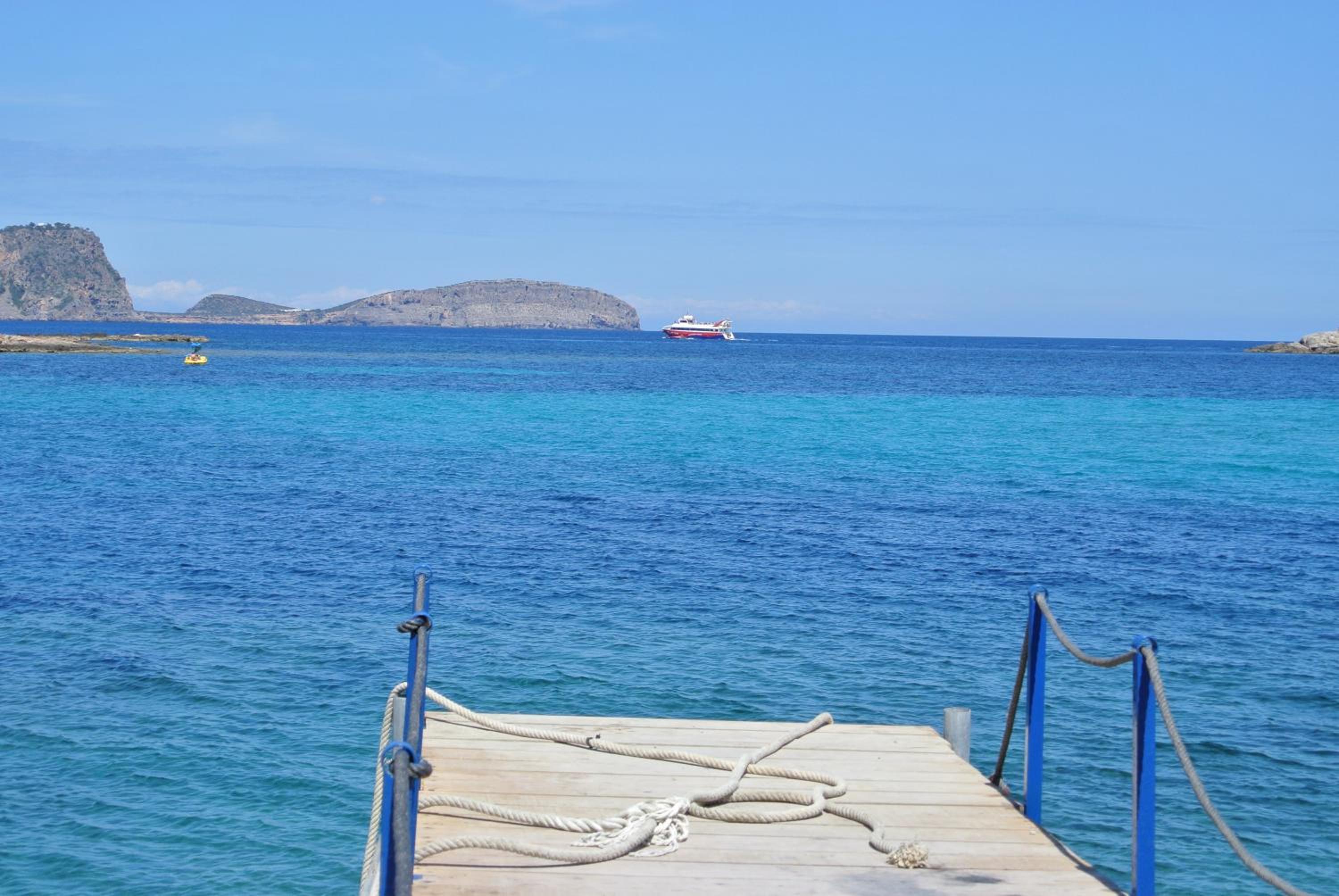 Double Room with Sea View - Photo 22