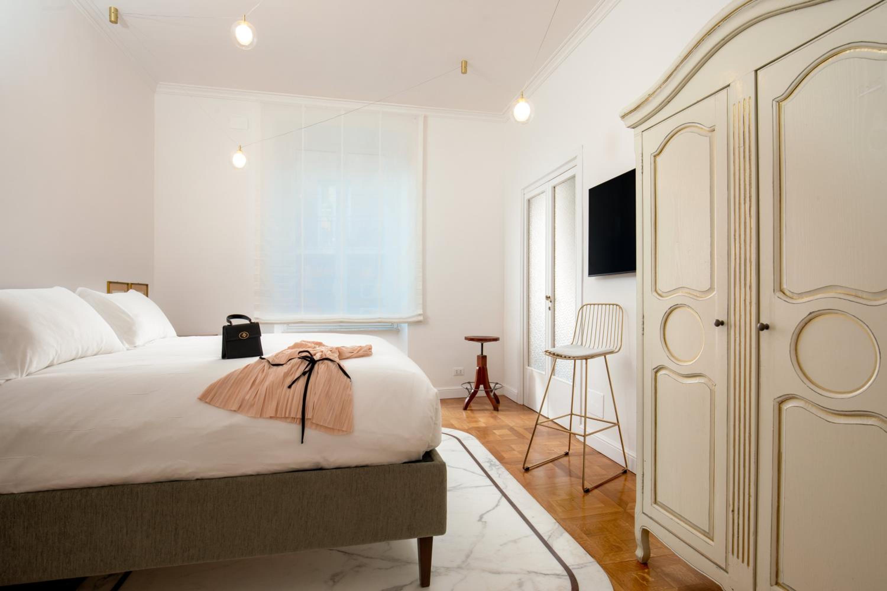 Three-Bedroom Apartment photo 3