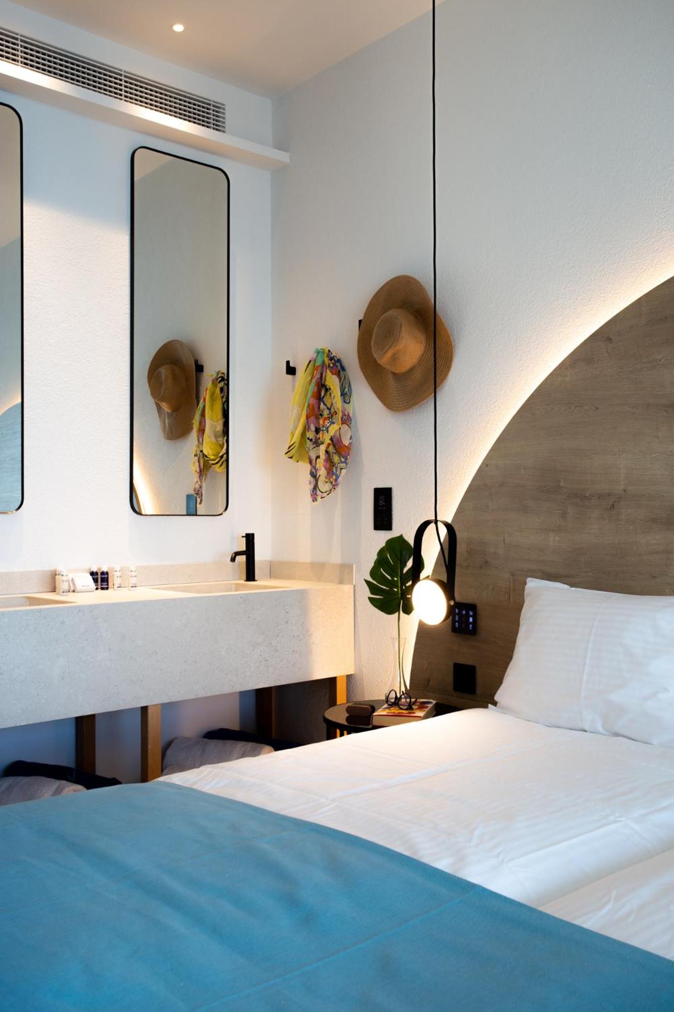 Front Sea View Junior Suite  - Photo 6