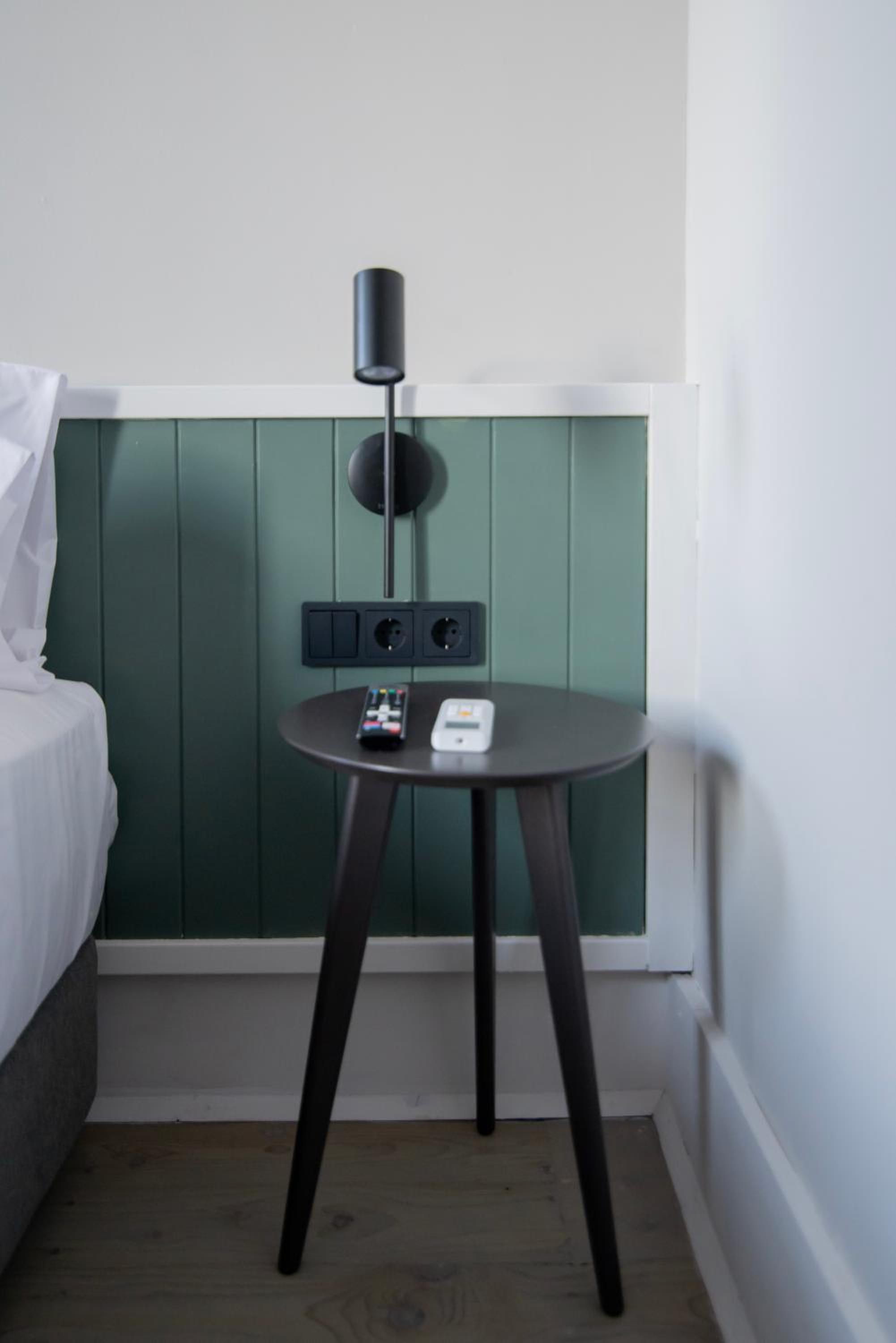Deluxe King Room photo 2