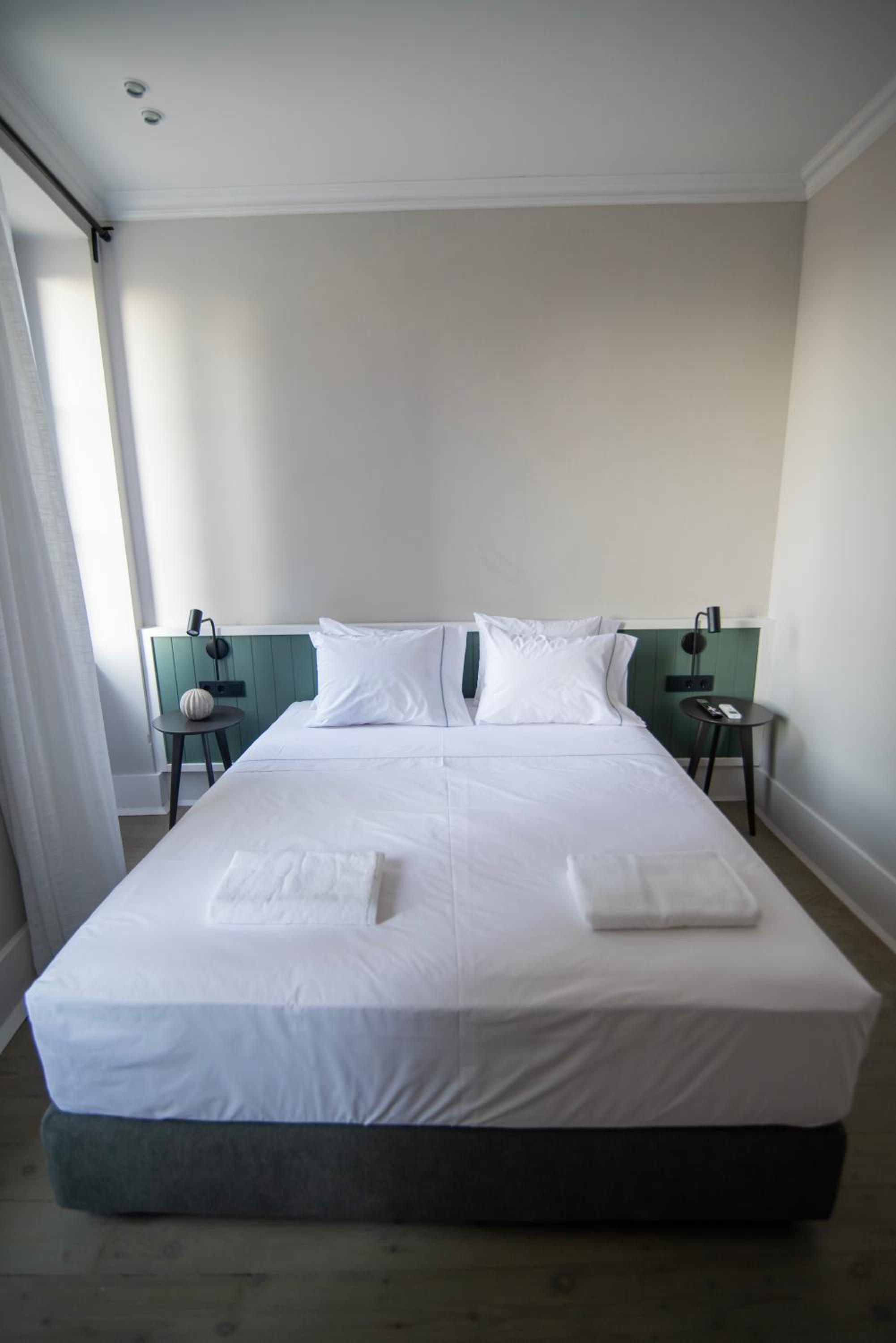 Deluxe King Room photo 3
