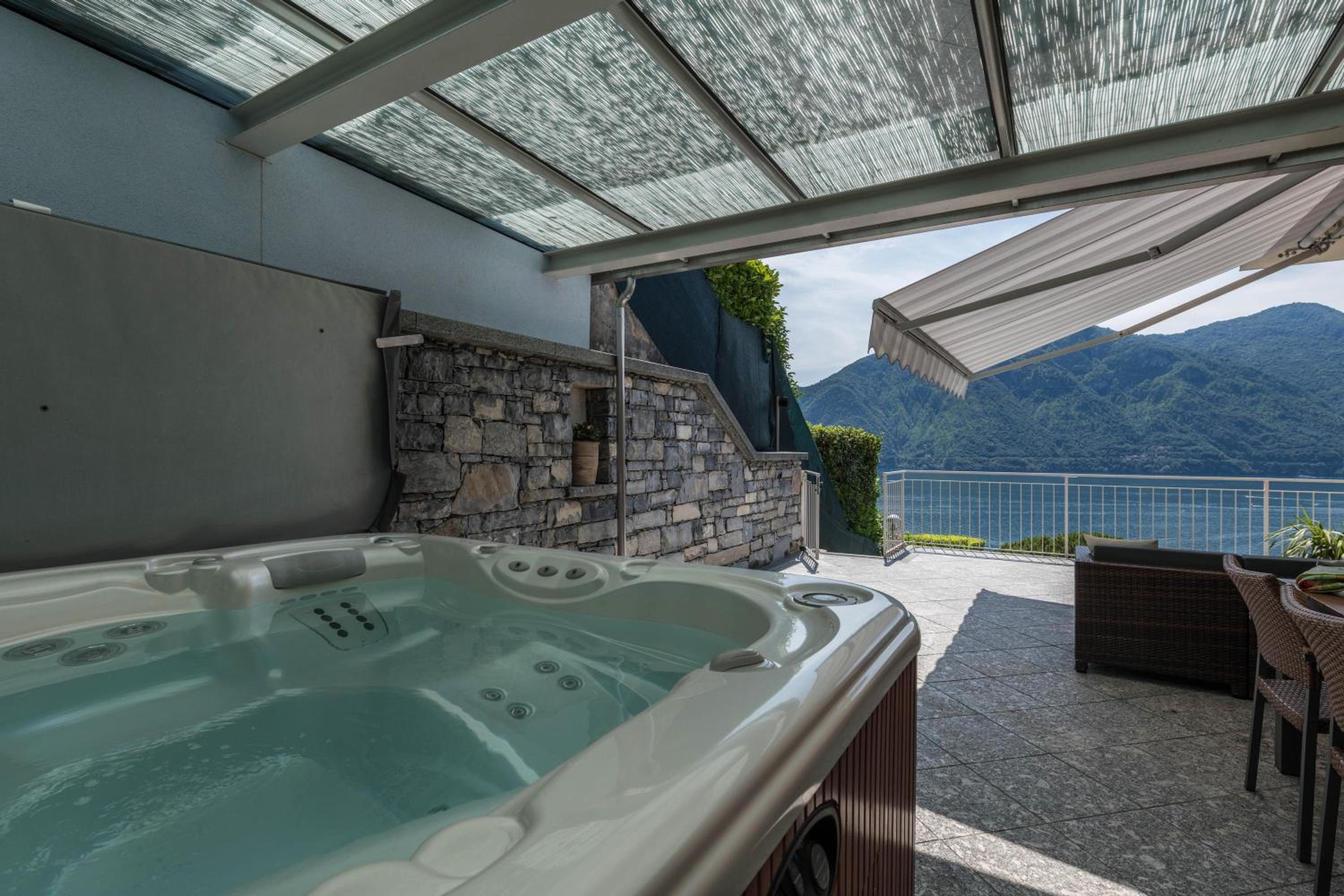 Villa with Garden View - Photo 14
