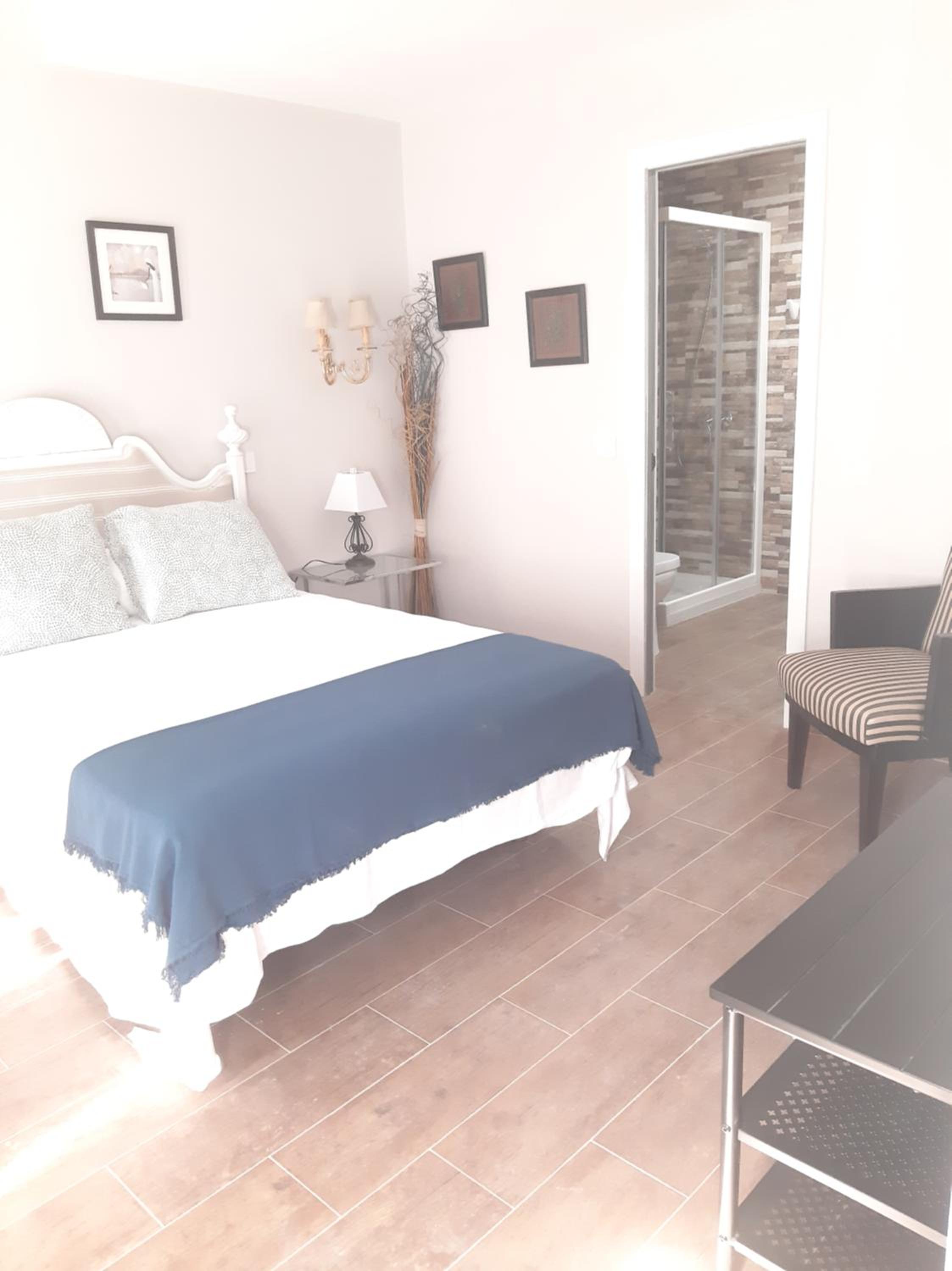 Habitación Doble con Baño Privado