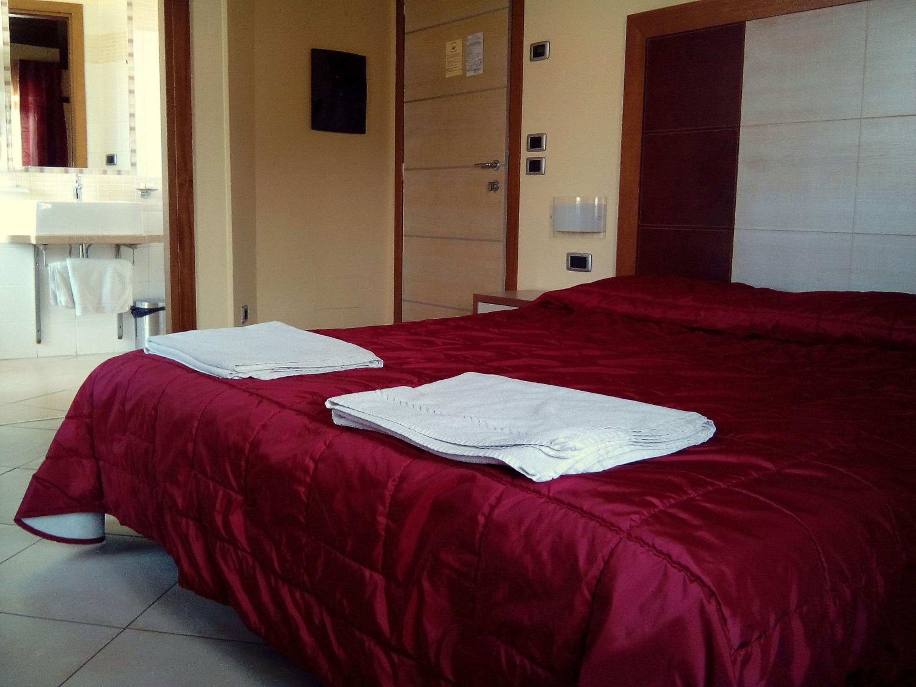 Double or Twin Room photo 3