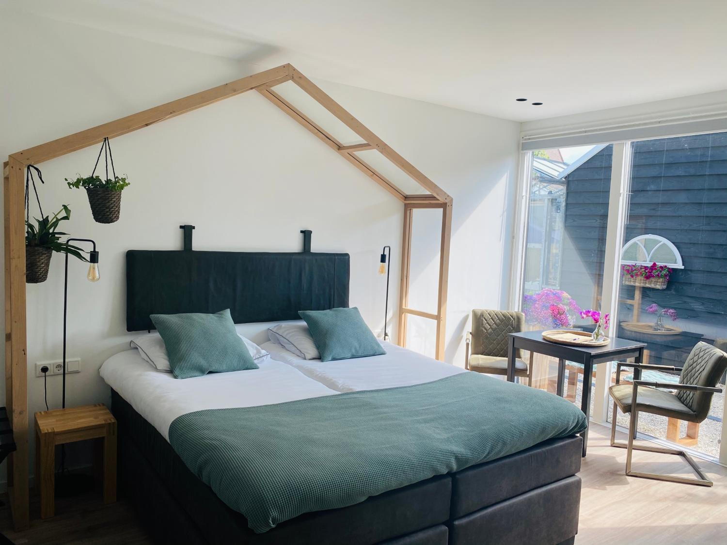 Double Room with Private Bathroom photo 3