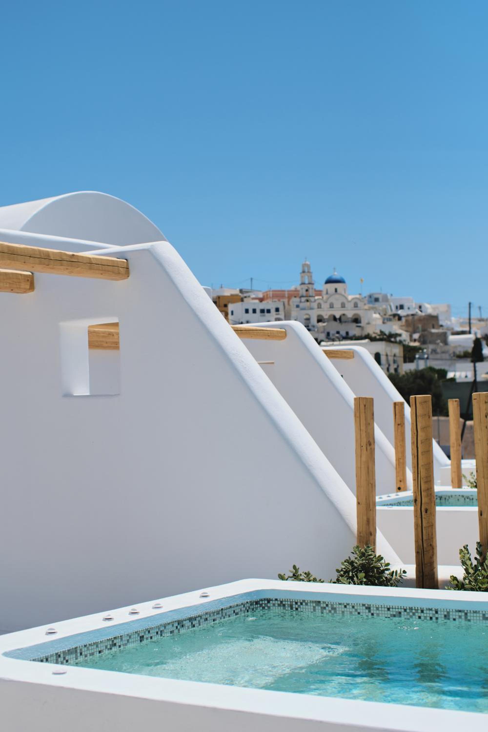 Maisonette Suite with Heated Plunge Pool & Sea View - Photo 2