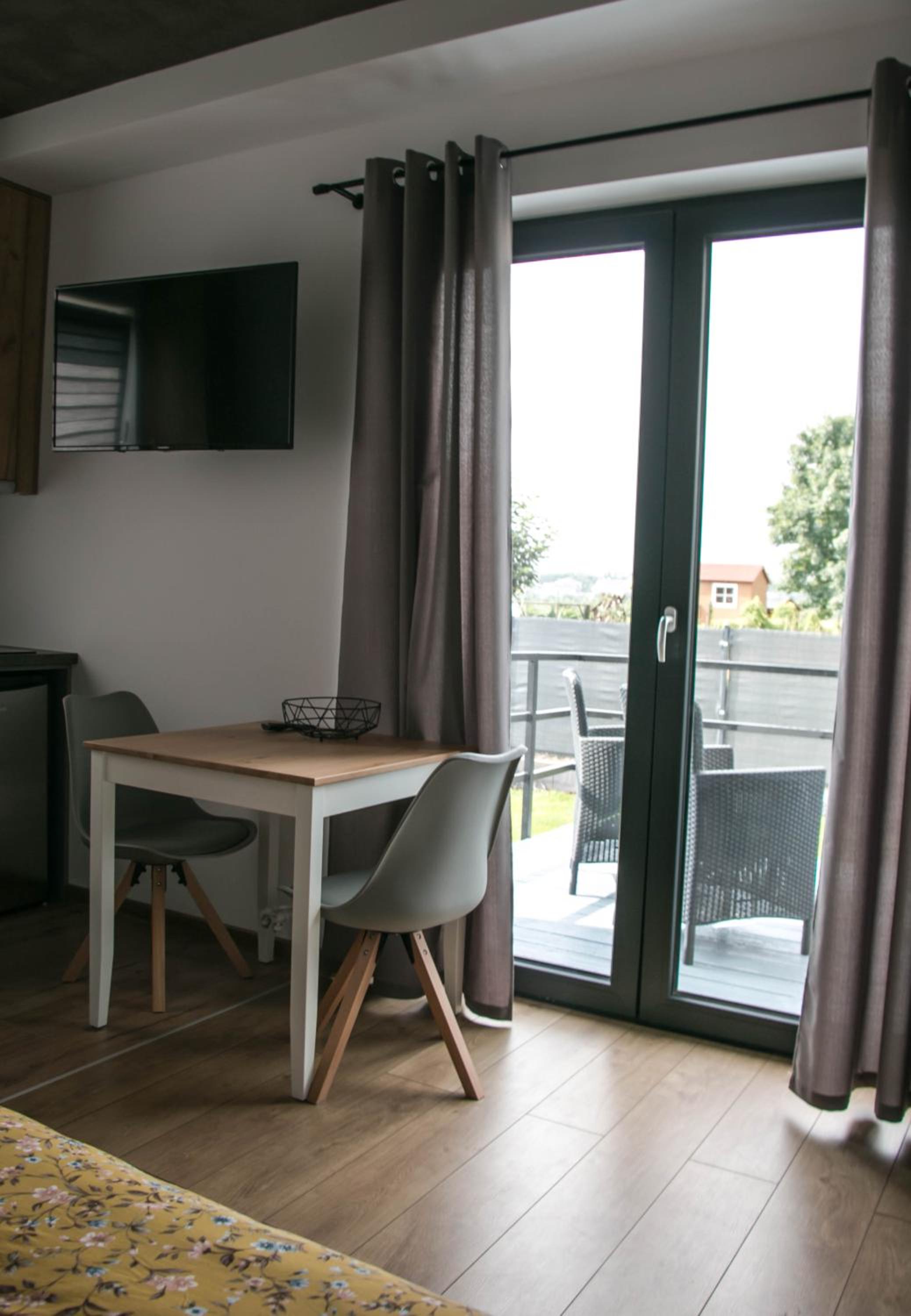 One-Bedroom Apartment photo 2