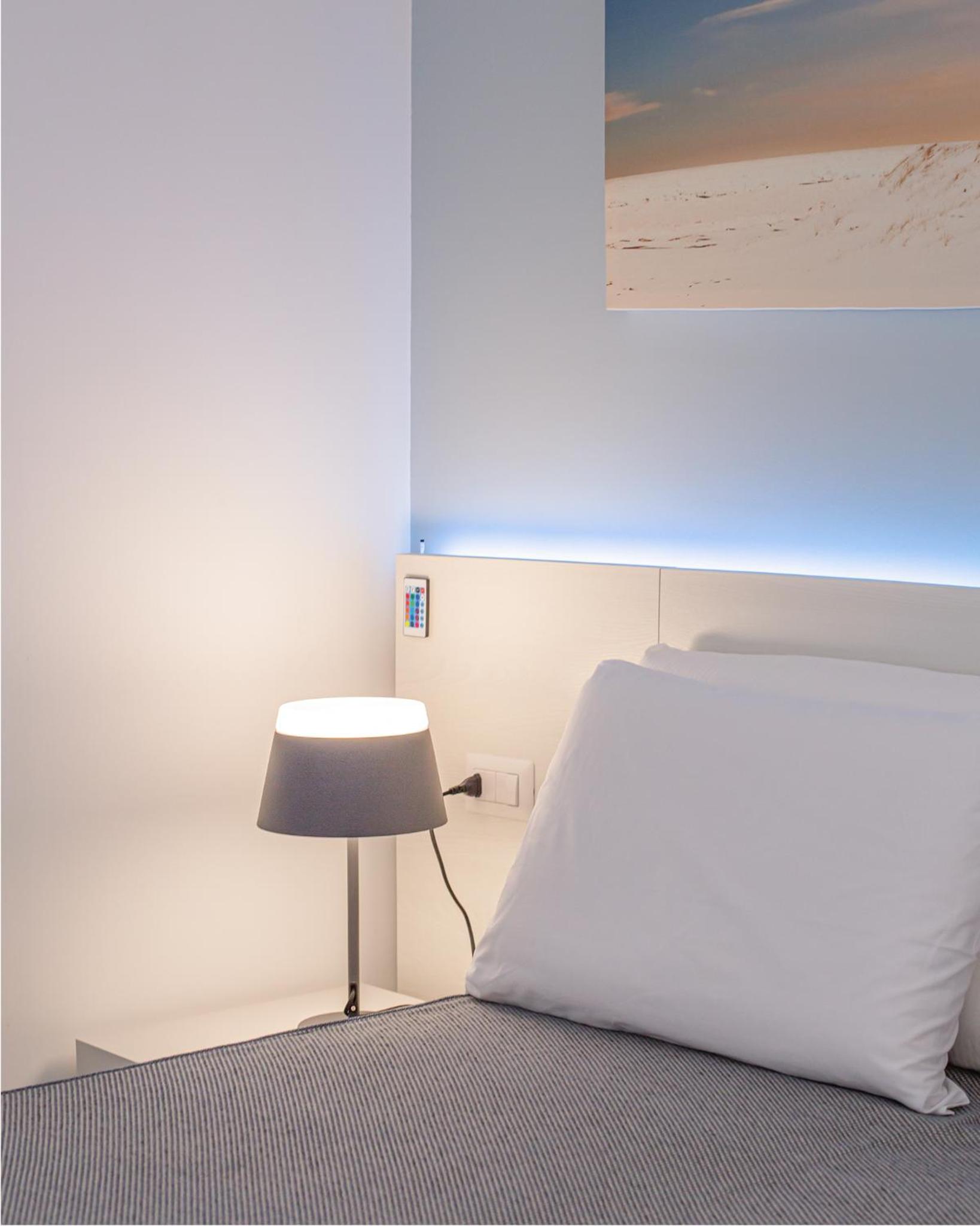 Double Room with Private Bathroom - Photo 24