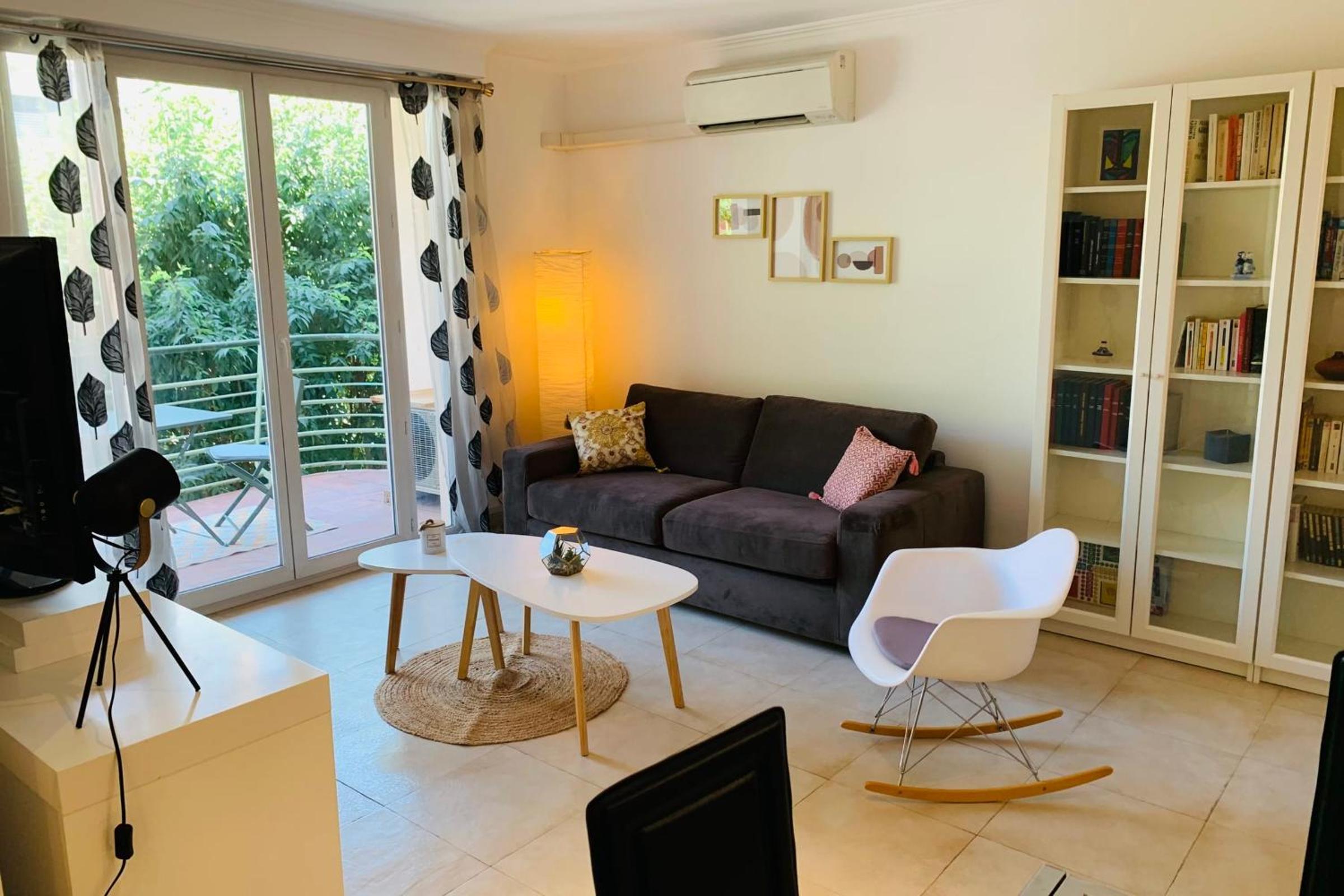 Apartment photo 1
