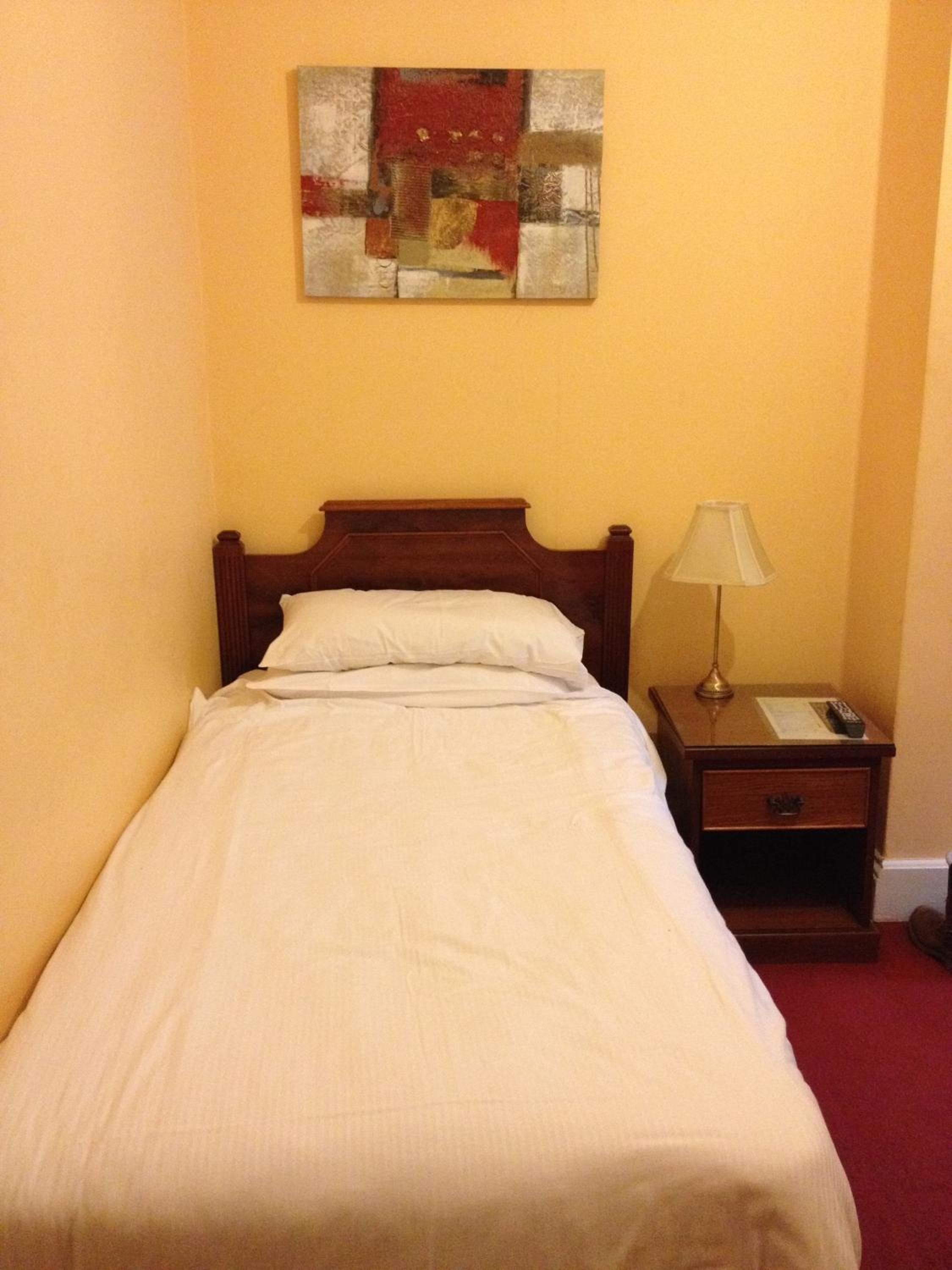 Single Room photo 2