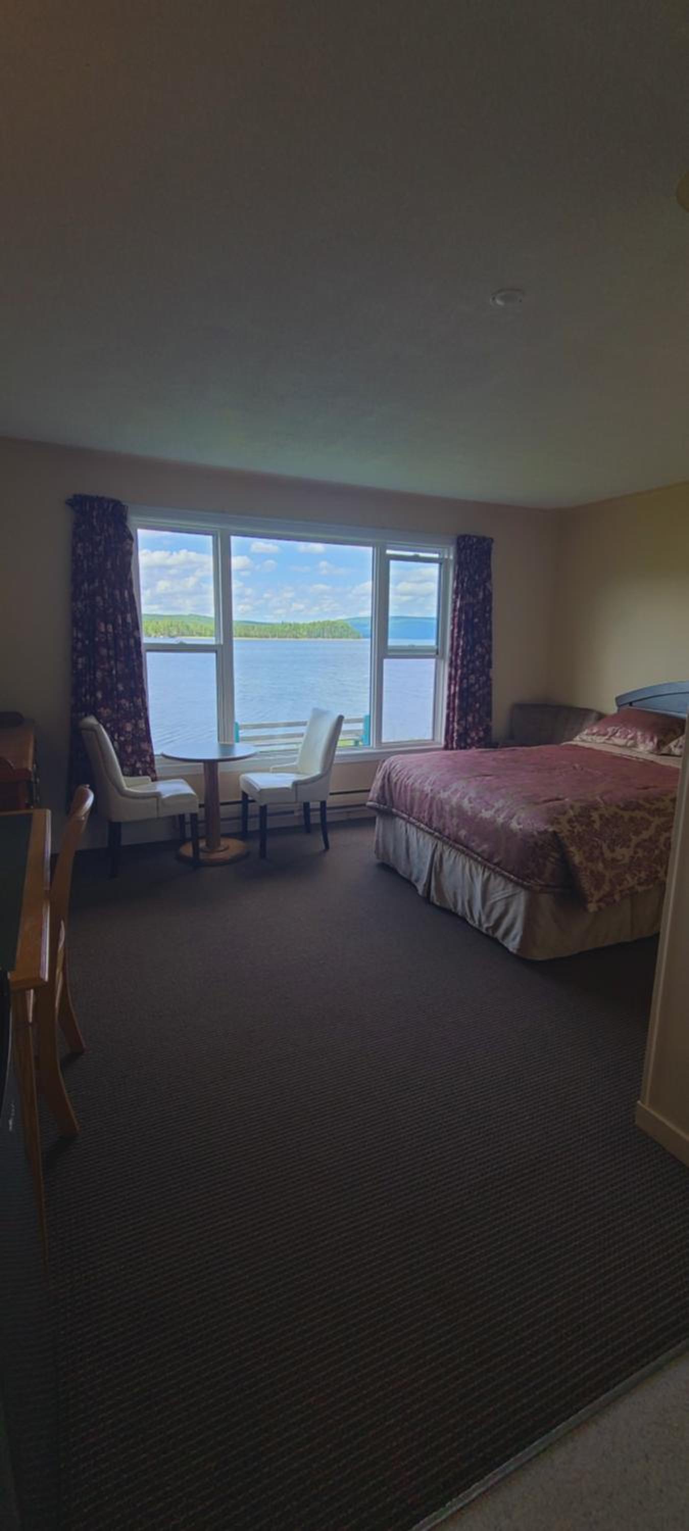 Queen Suite with Sea View - Photo 27