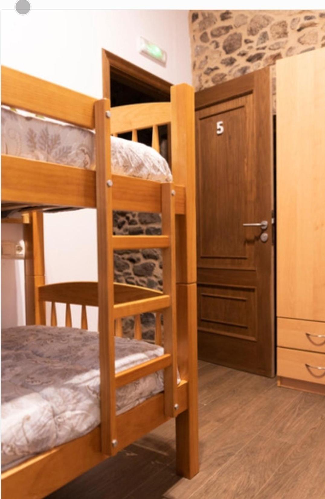 Habitación Triple con Baño Privado