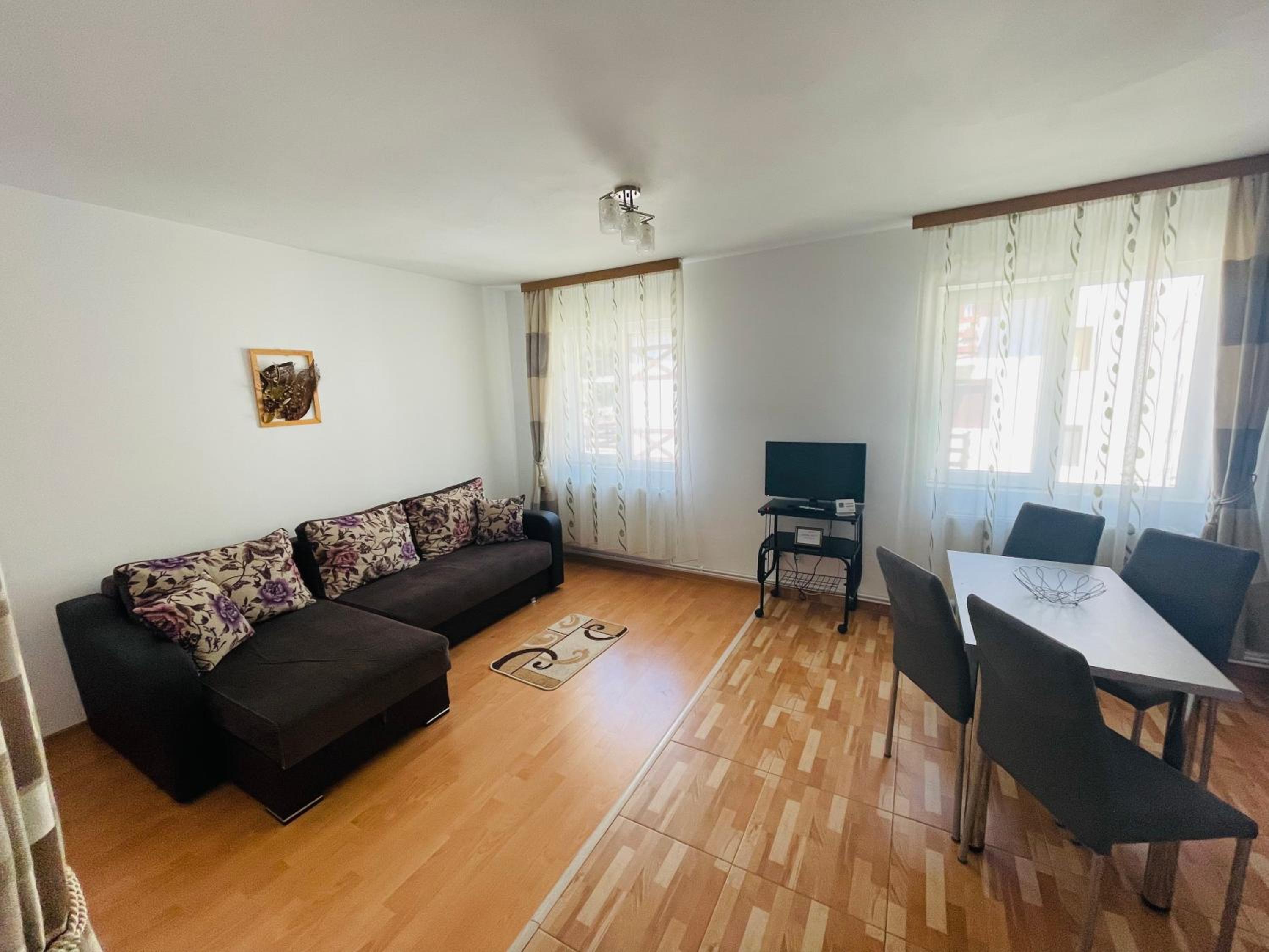 Apartment - Photo 2