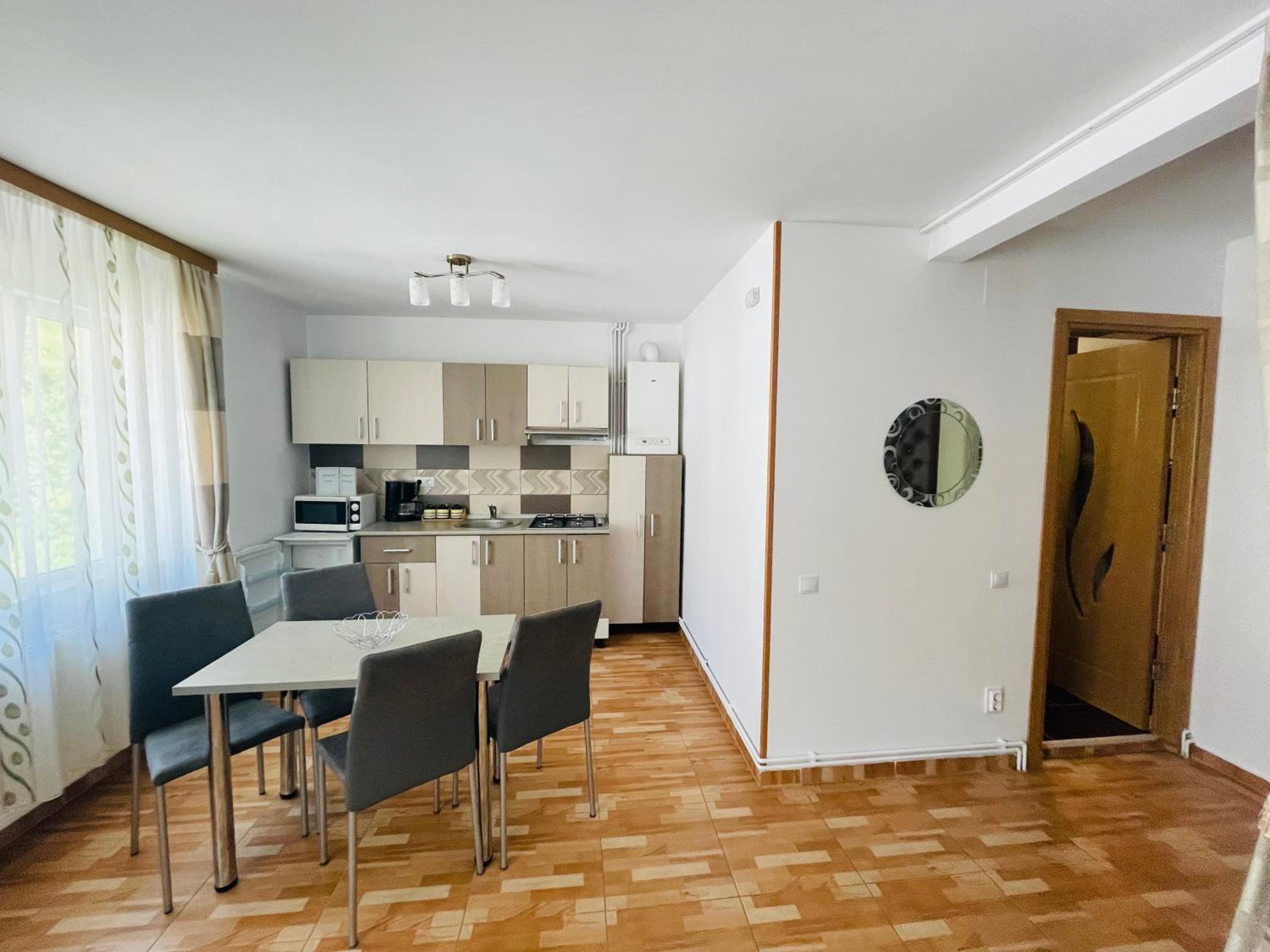 Apartment - Photo 4