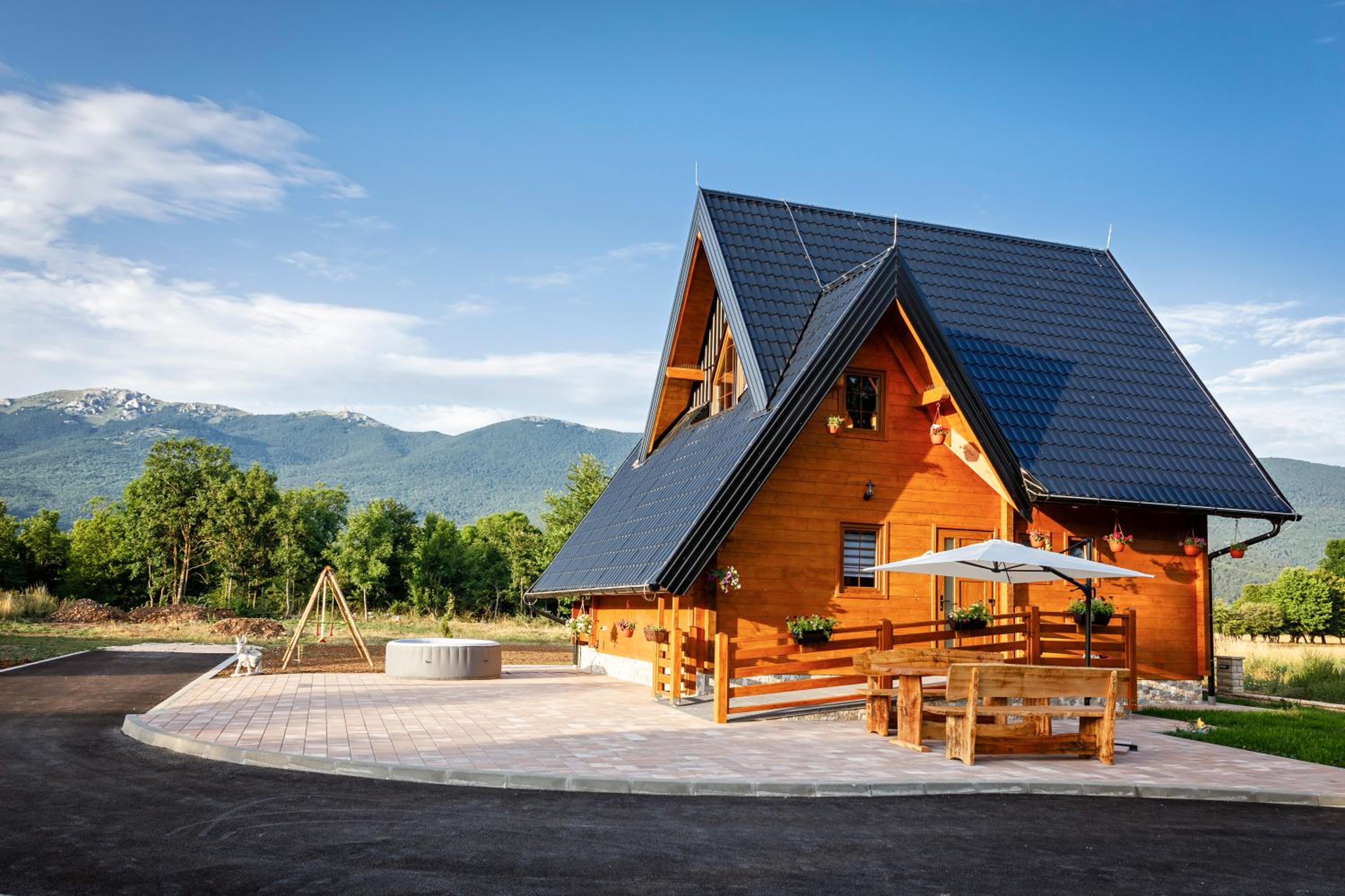 Two-Bedroom Chalet - Photo 2