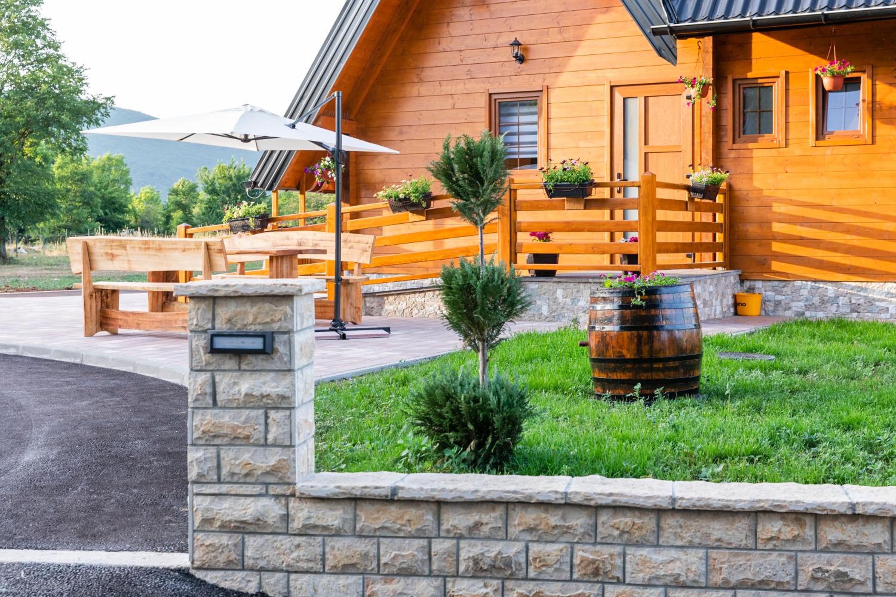 Two-Bedroom Chalet - Photo 4