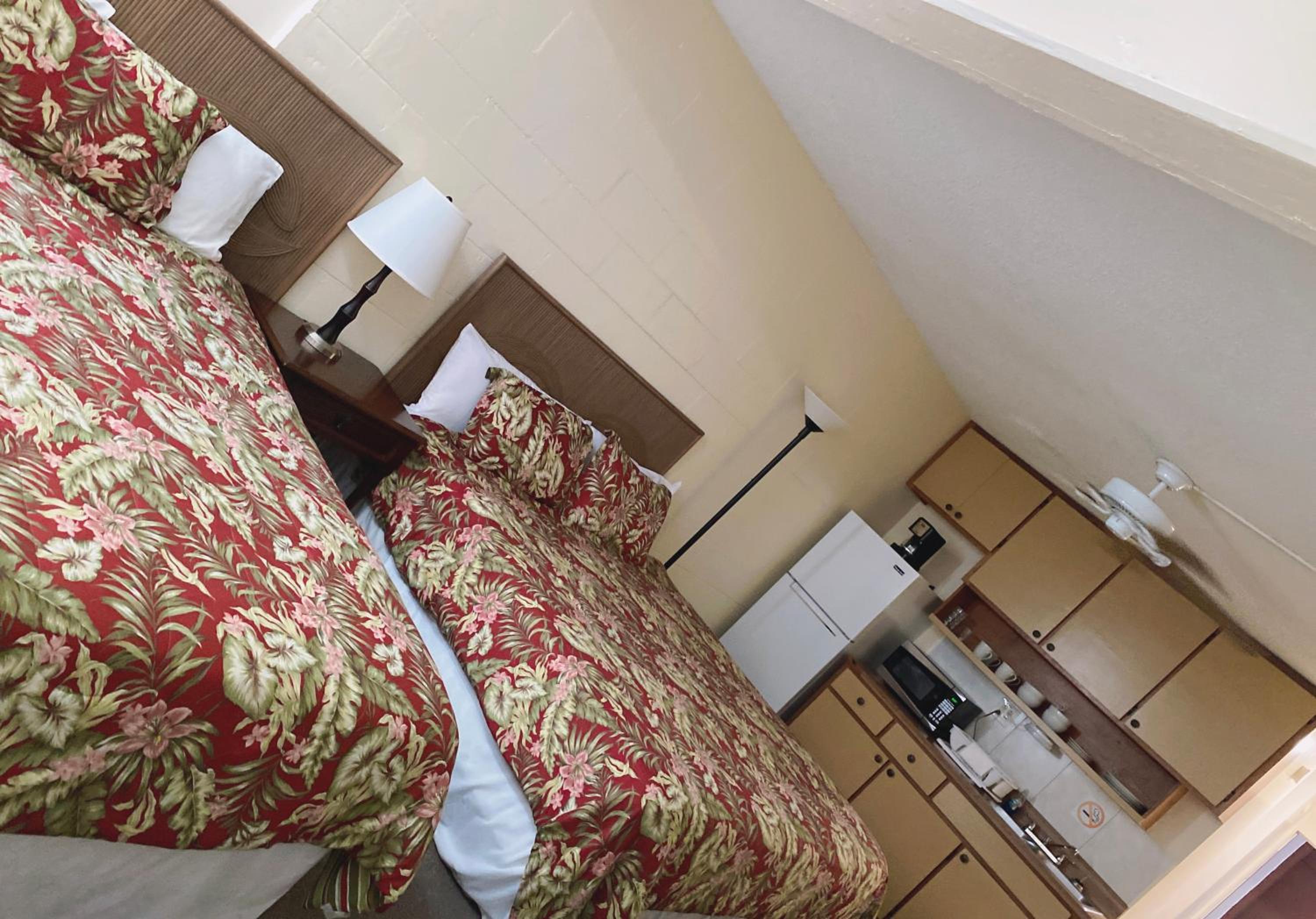 Standard Double Studio with Two Double Beds photo 2