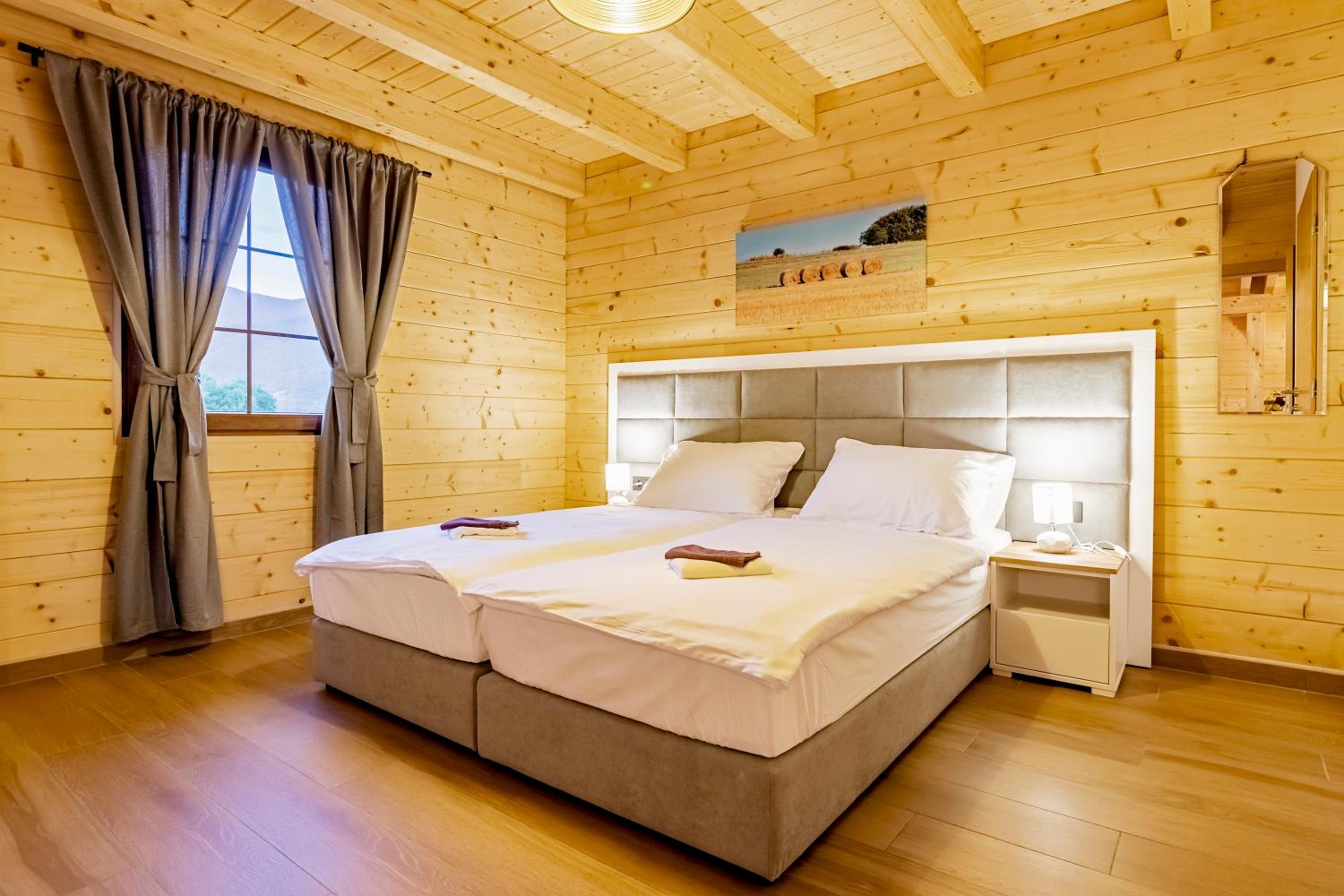 Two-Bedroom Chalet - Photo 14