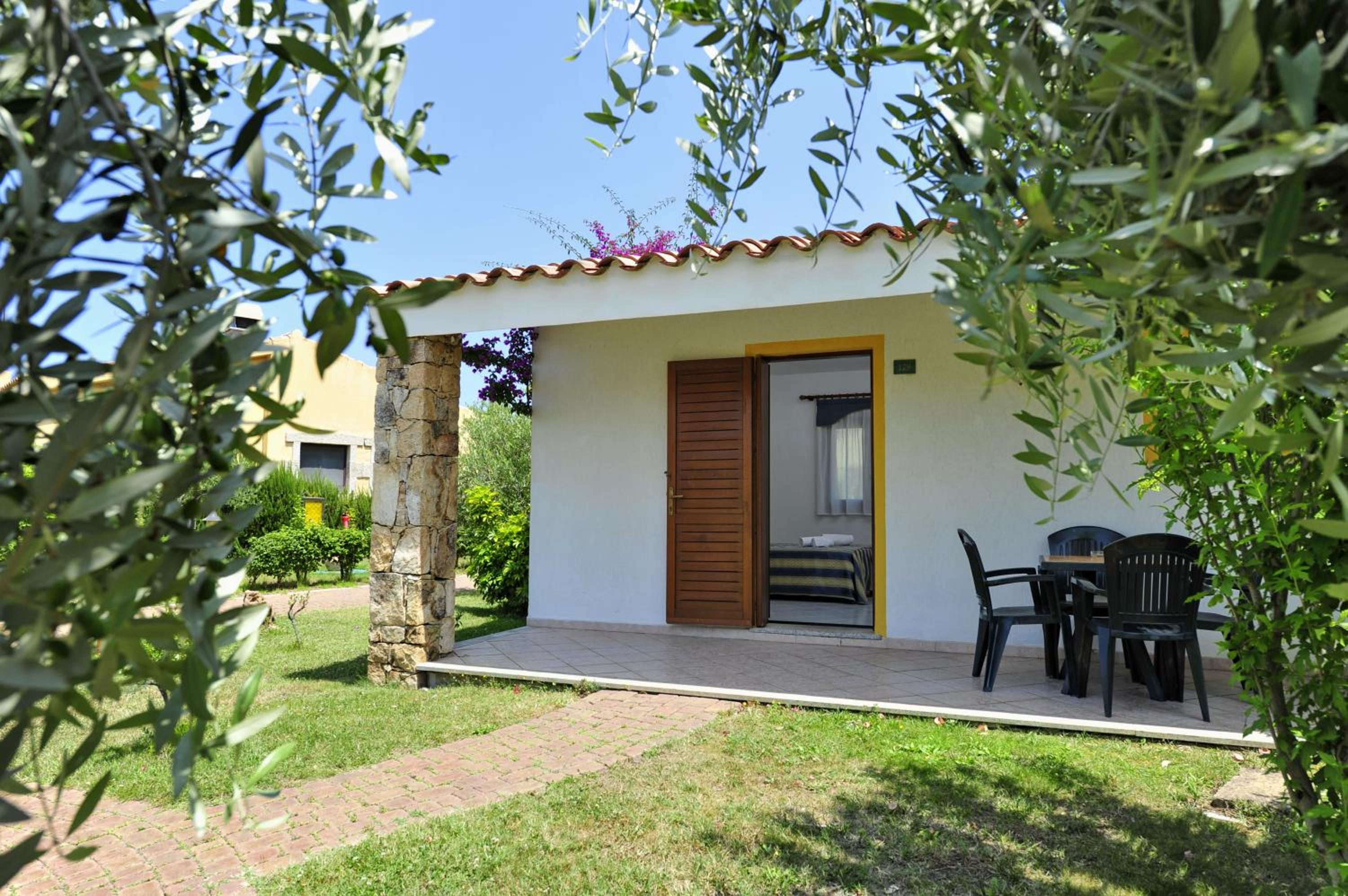 Superior Double or Twin Room with Garden View - Photo 5