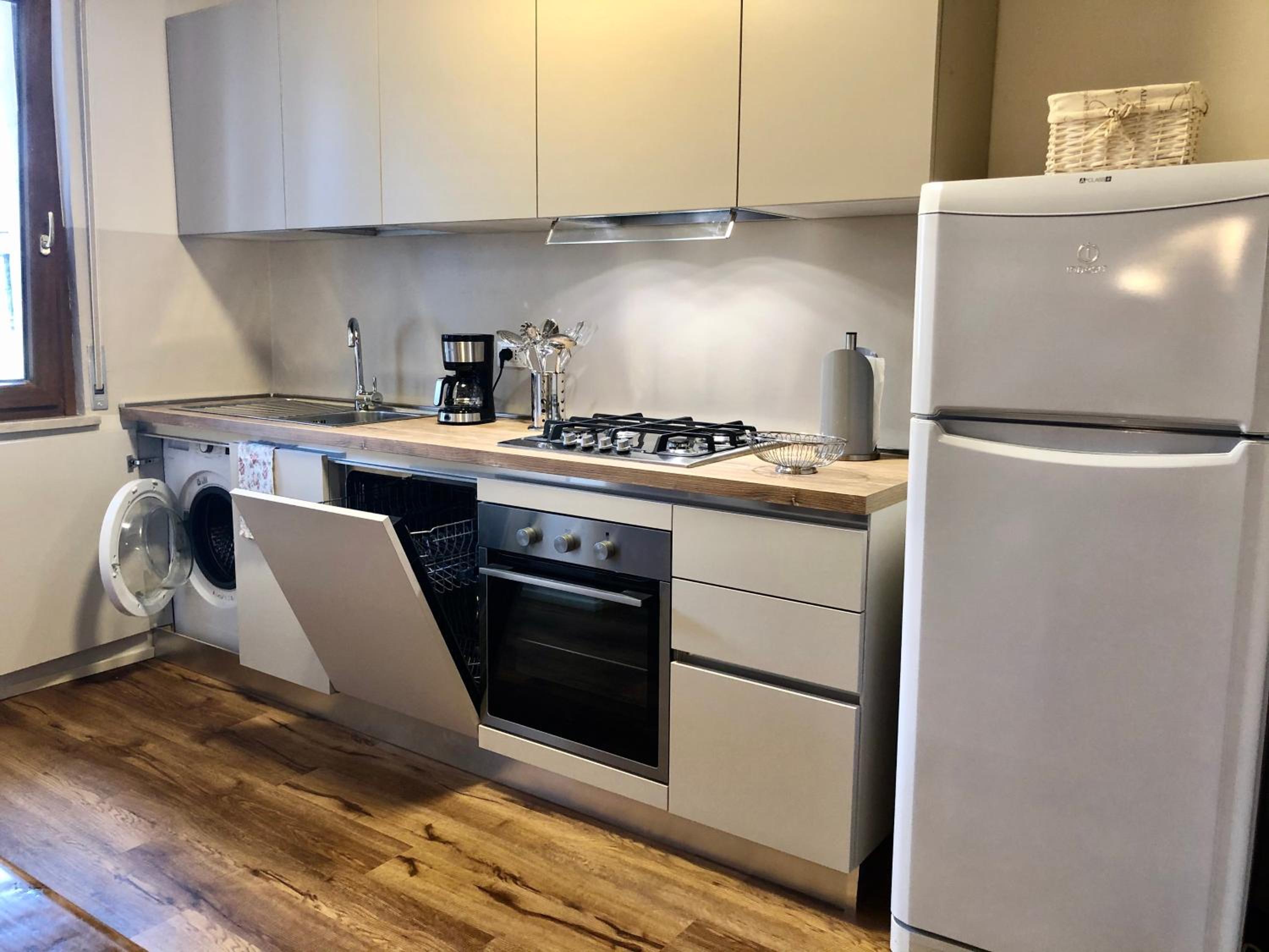 Two-Bedroom Apartment - Separate Building photo 2