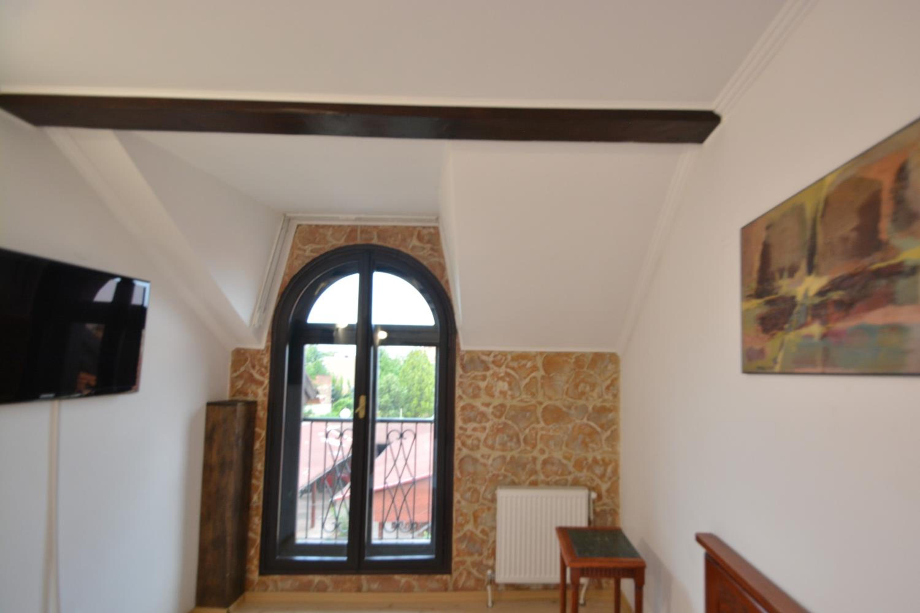 Double Room - Photo 7