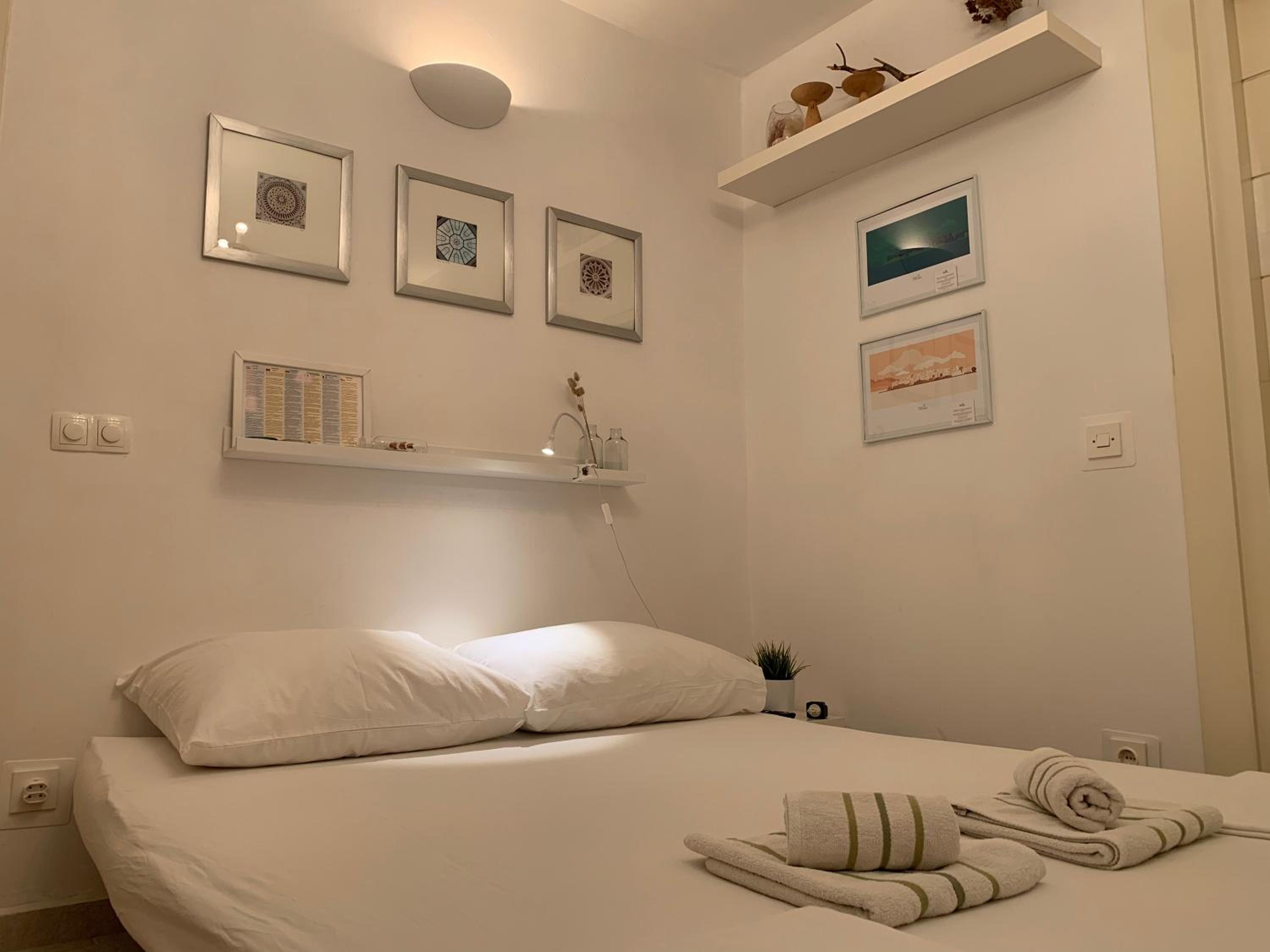 Double Room With Shared Bathroom
