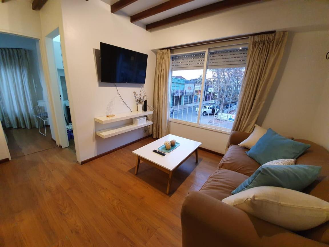 One-Bedroom Apartment photo 3